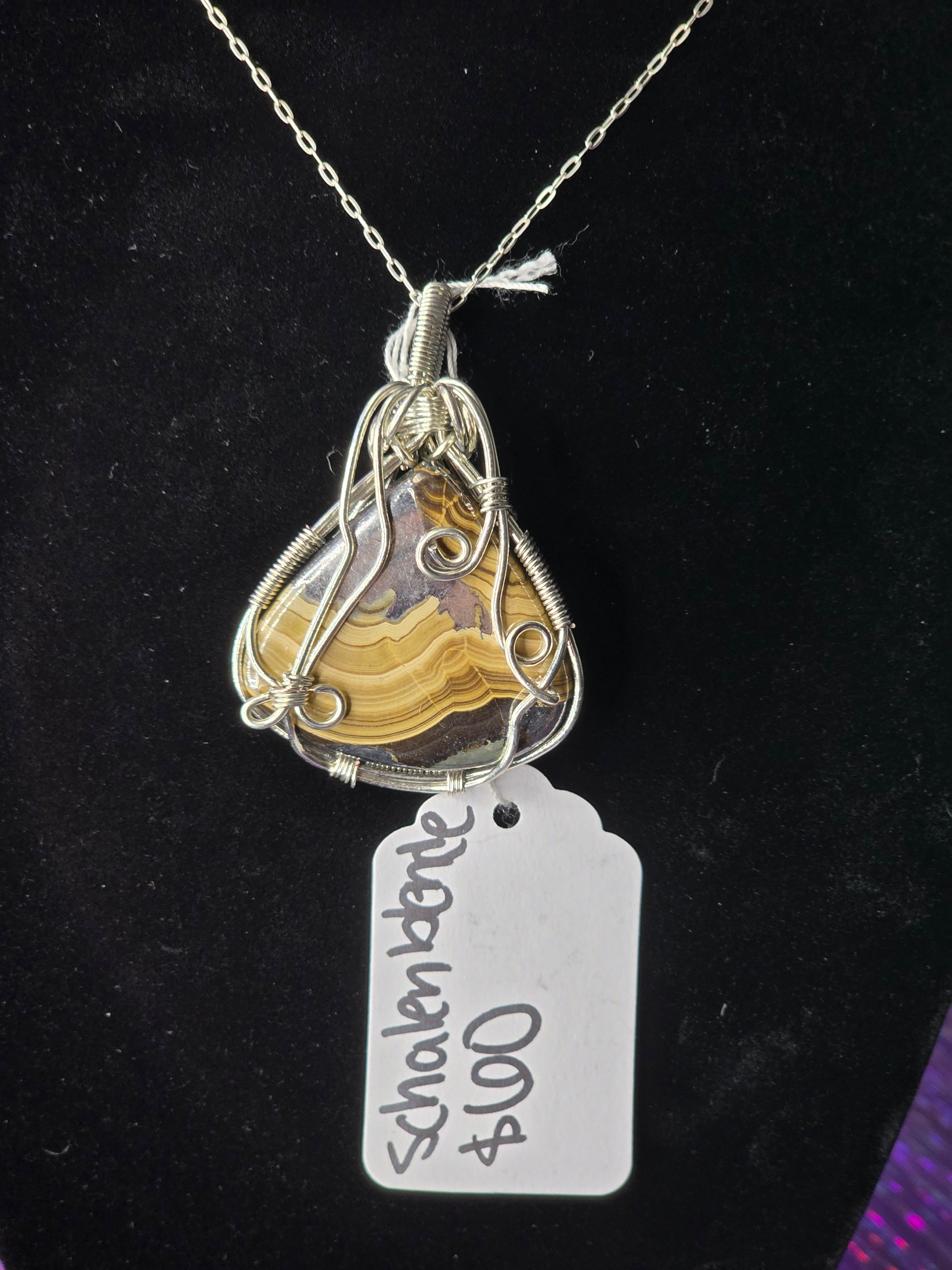 Schalenblende Wide Teardrop Pendant