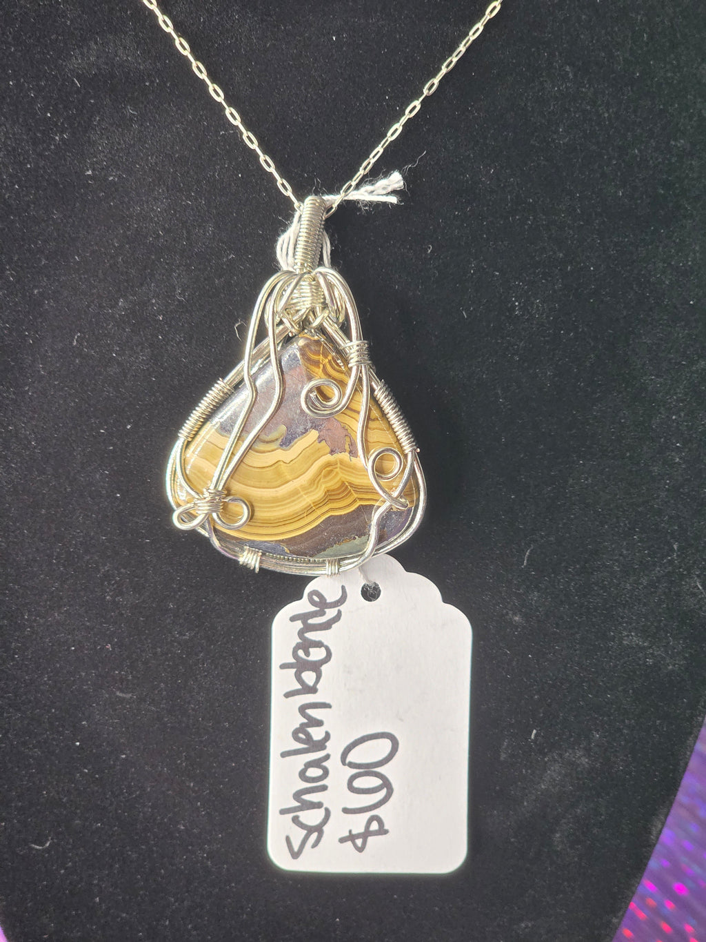 Schalenblende Wide Teardrop Pendant