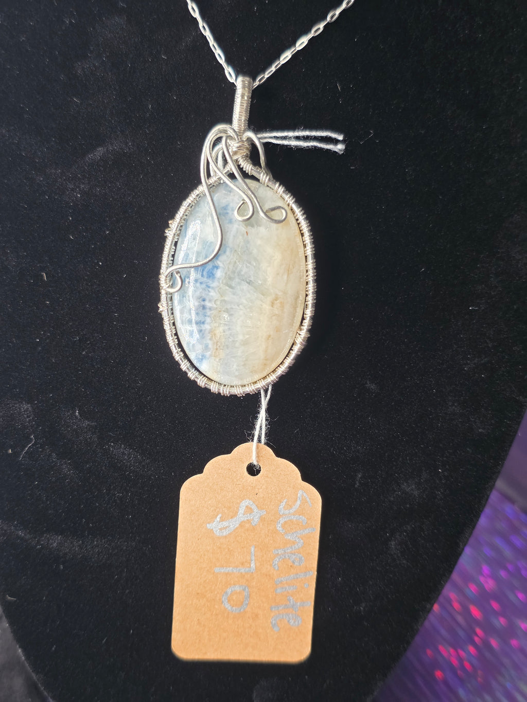 Scheelite Oval Artisan Pendant