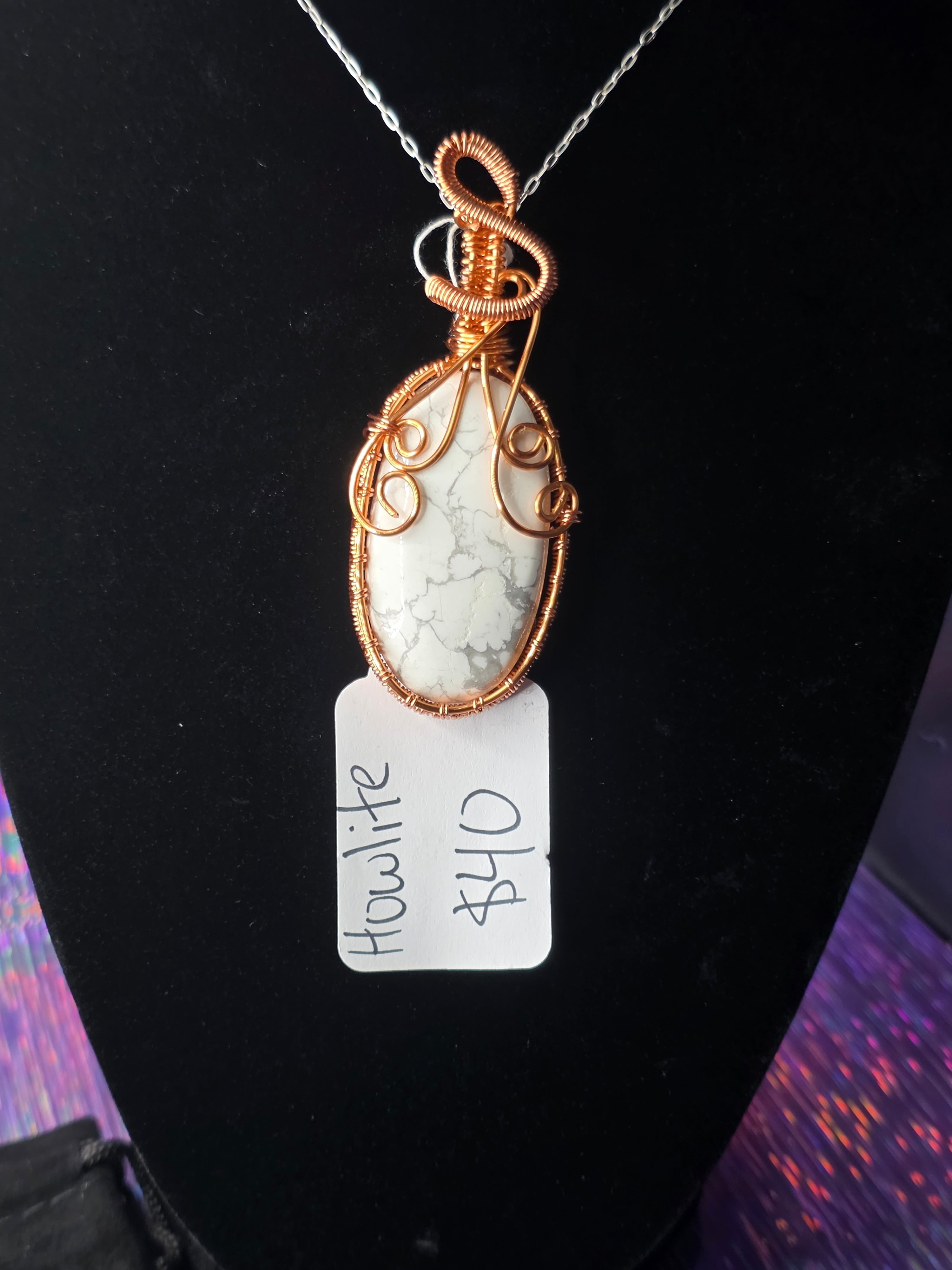 Howlite Oval Copper Pendant