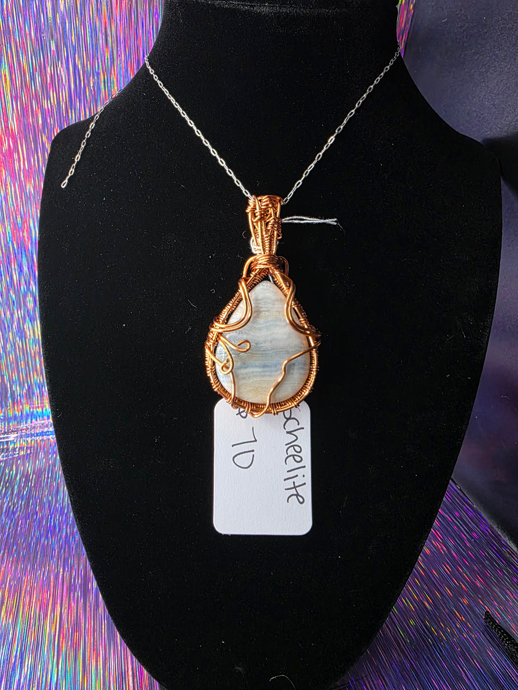 Scheelite Pendant