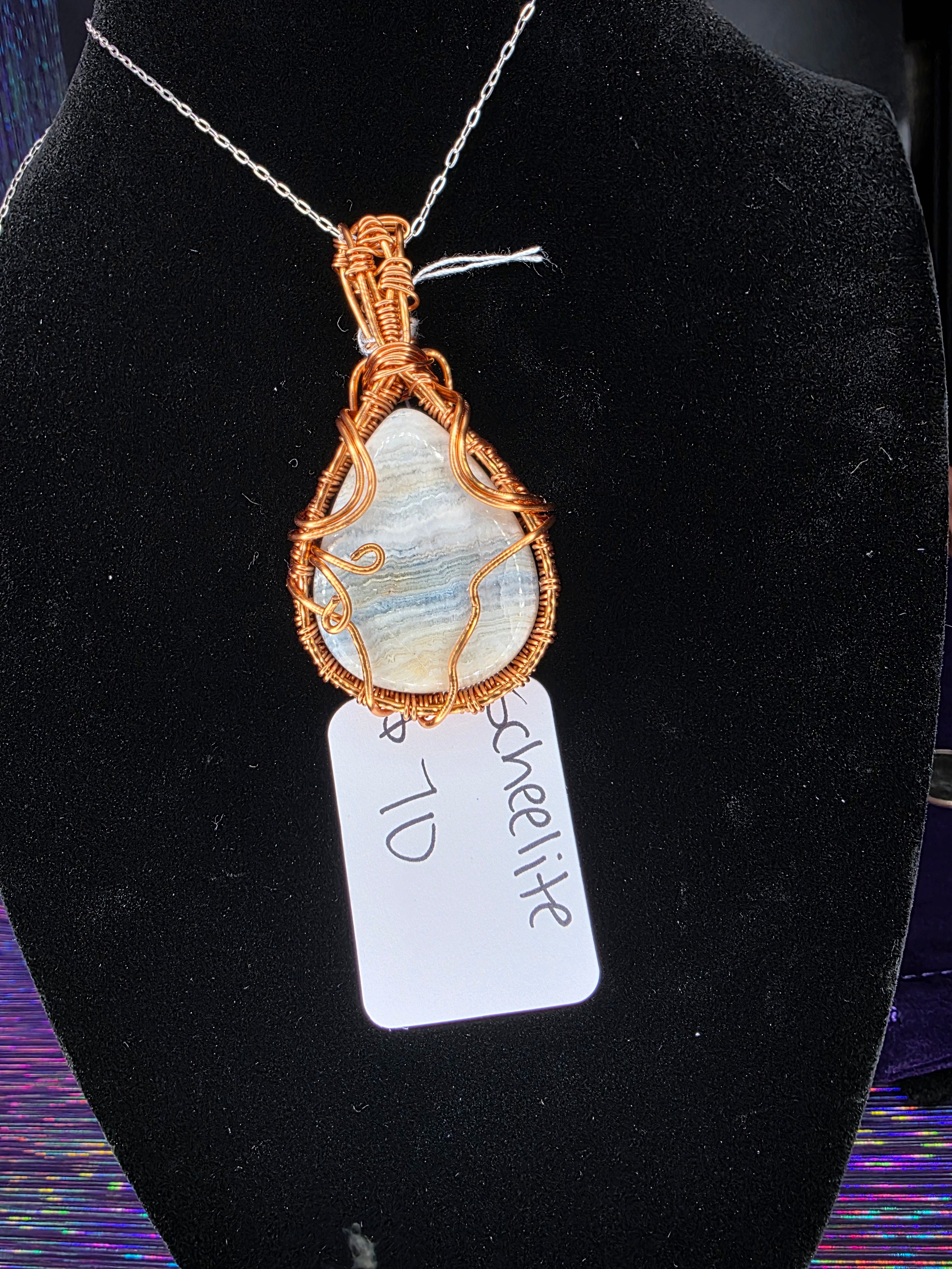Scheelite Pendant