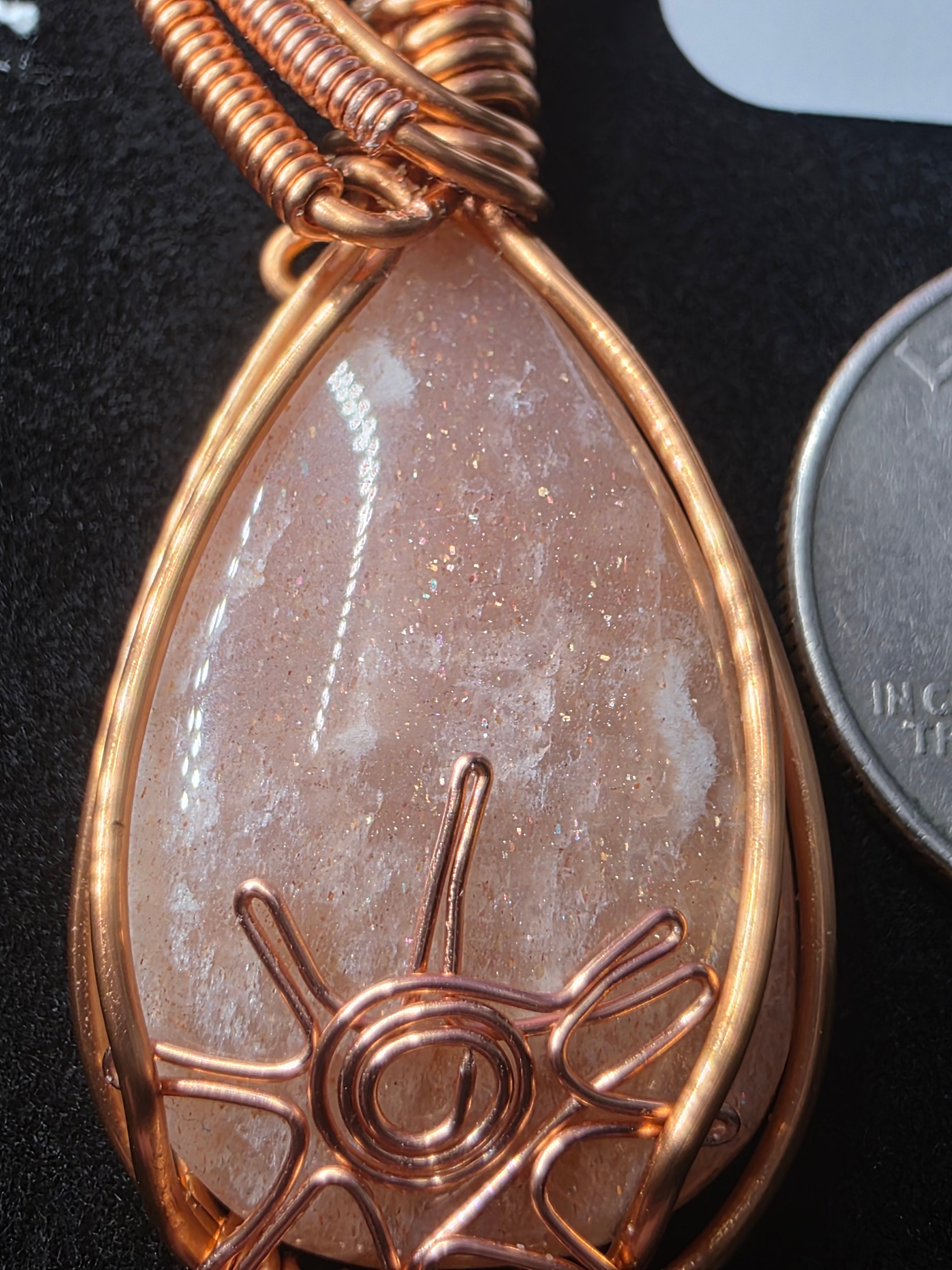 Lattice Sunstone Teardrop Pendant with Sun Adornment