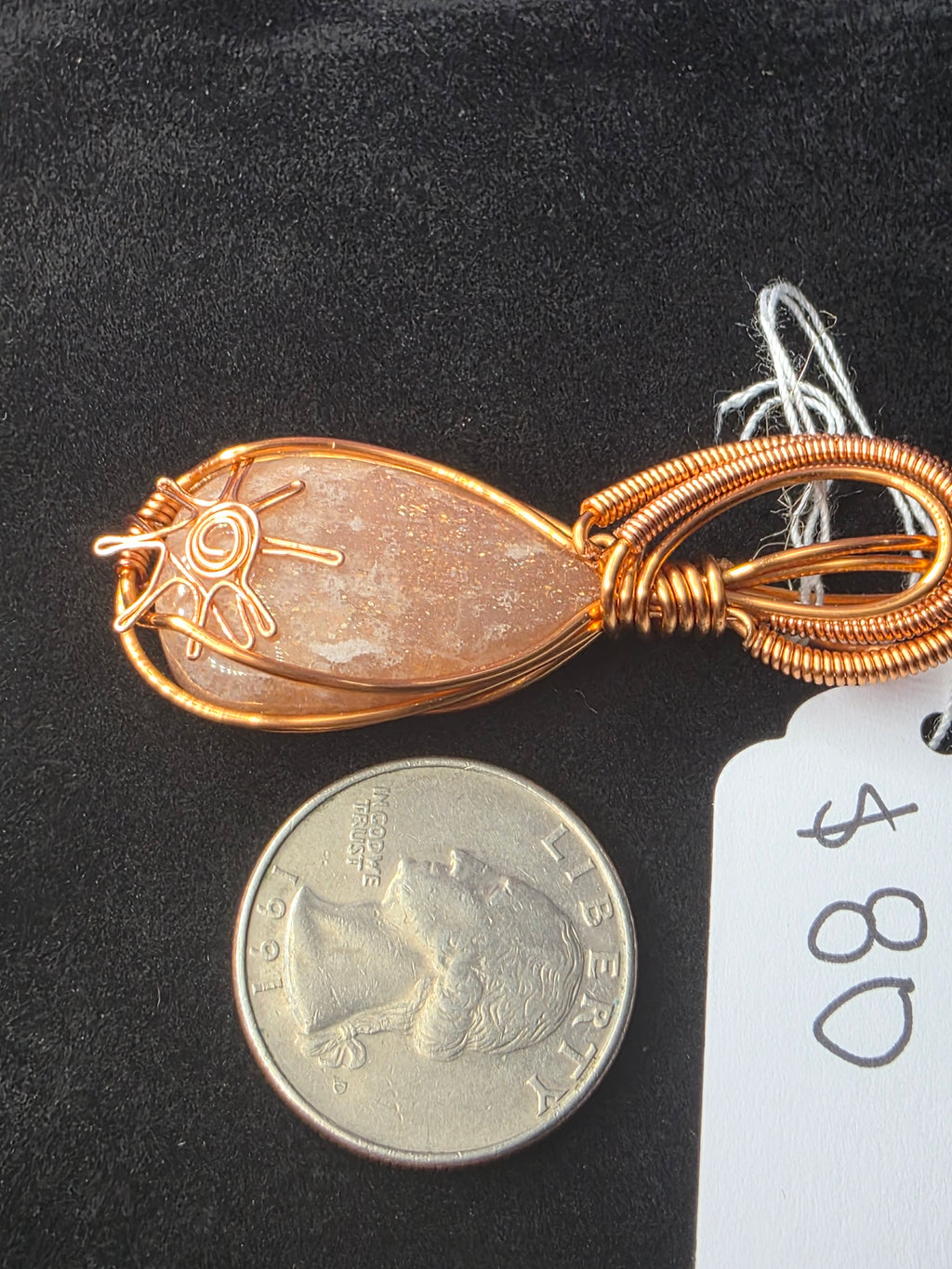 Lattice Sunstone Teardrop Pendant with Sun Adornment