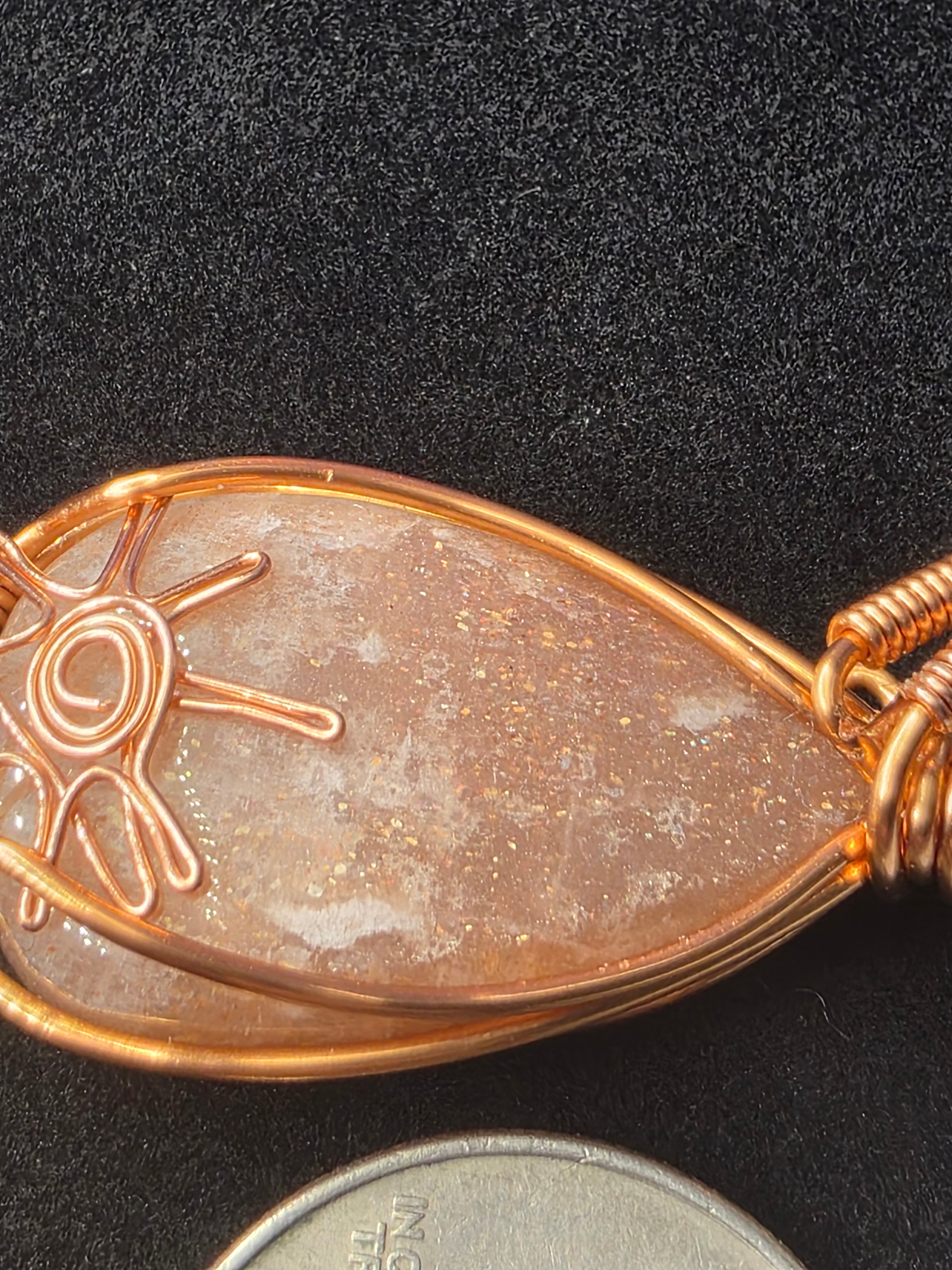 Lattice Sunstone Teardrop Pendant with Sun Adornment