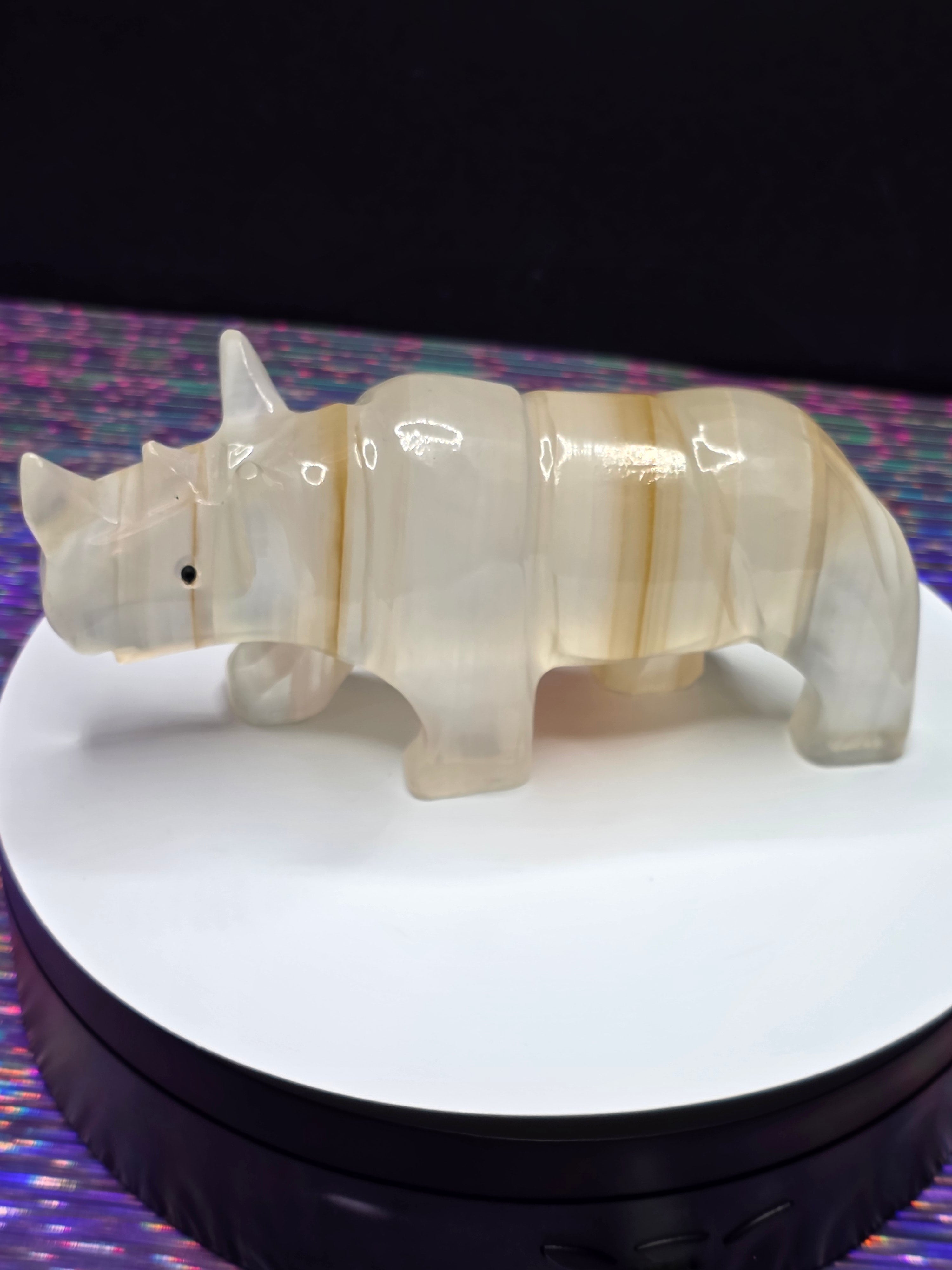 Vintage Onyx Rhino