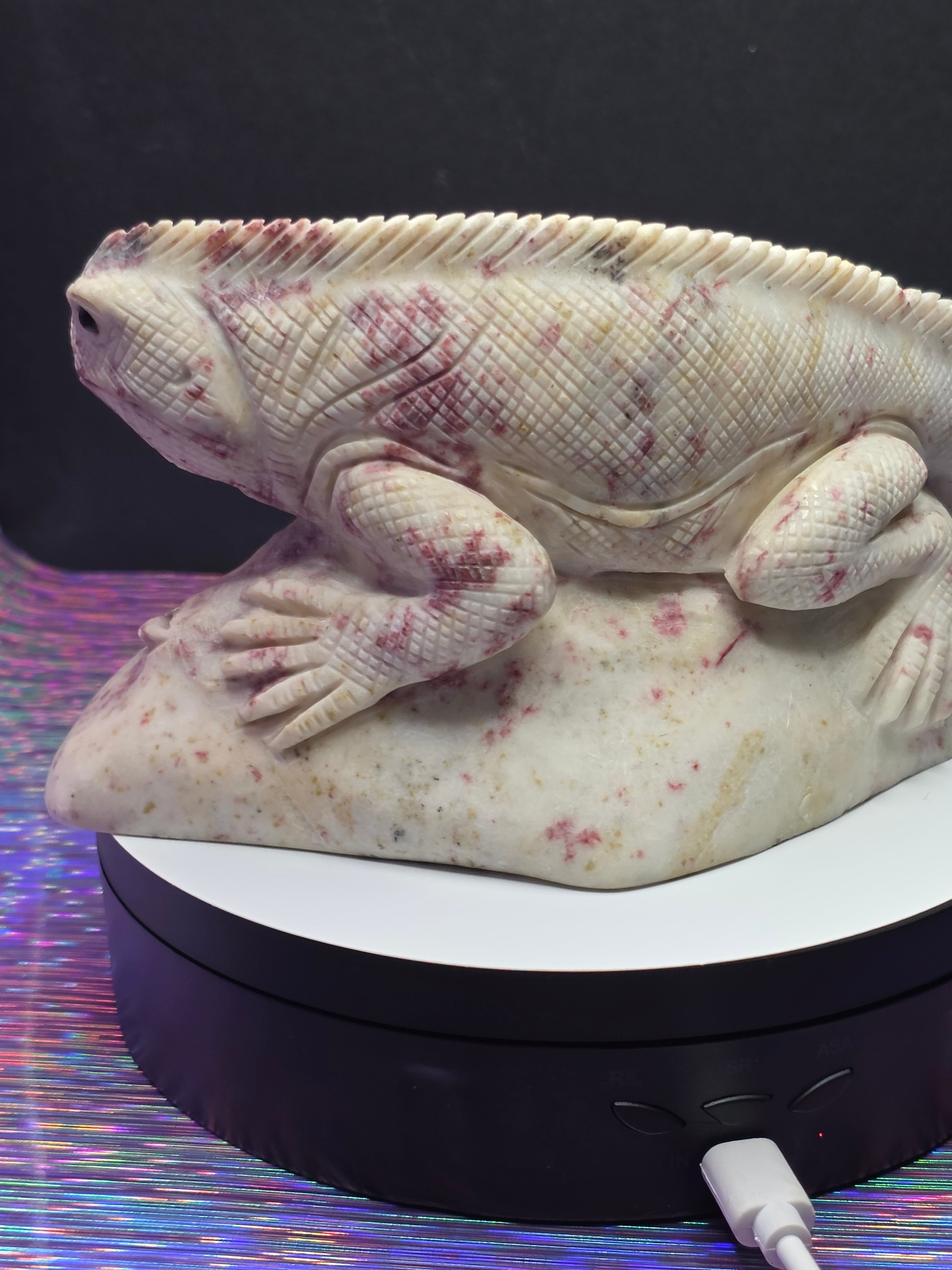 Thulite Large Lizard