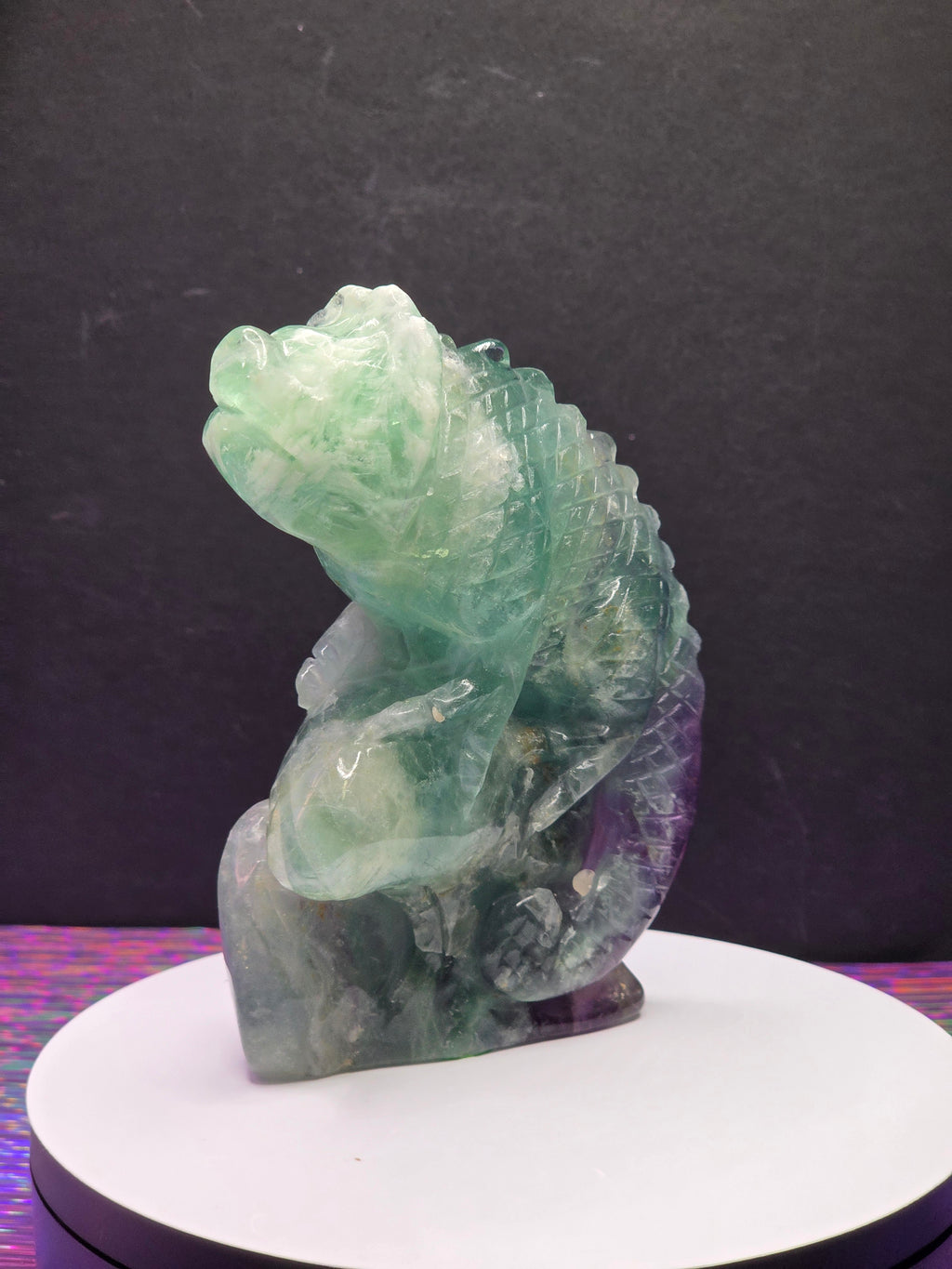 Feather Fluorite Lizard