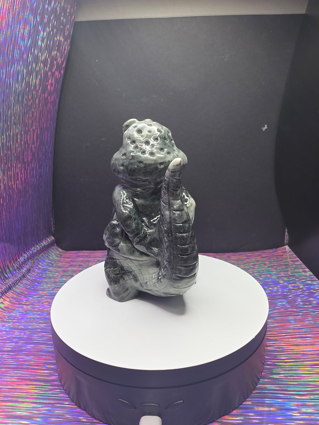Green Nephrite Jade Fancy Standing Alligator