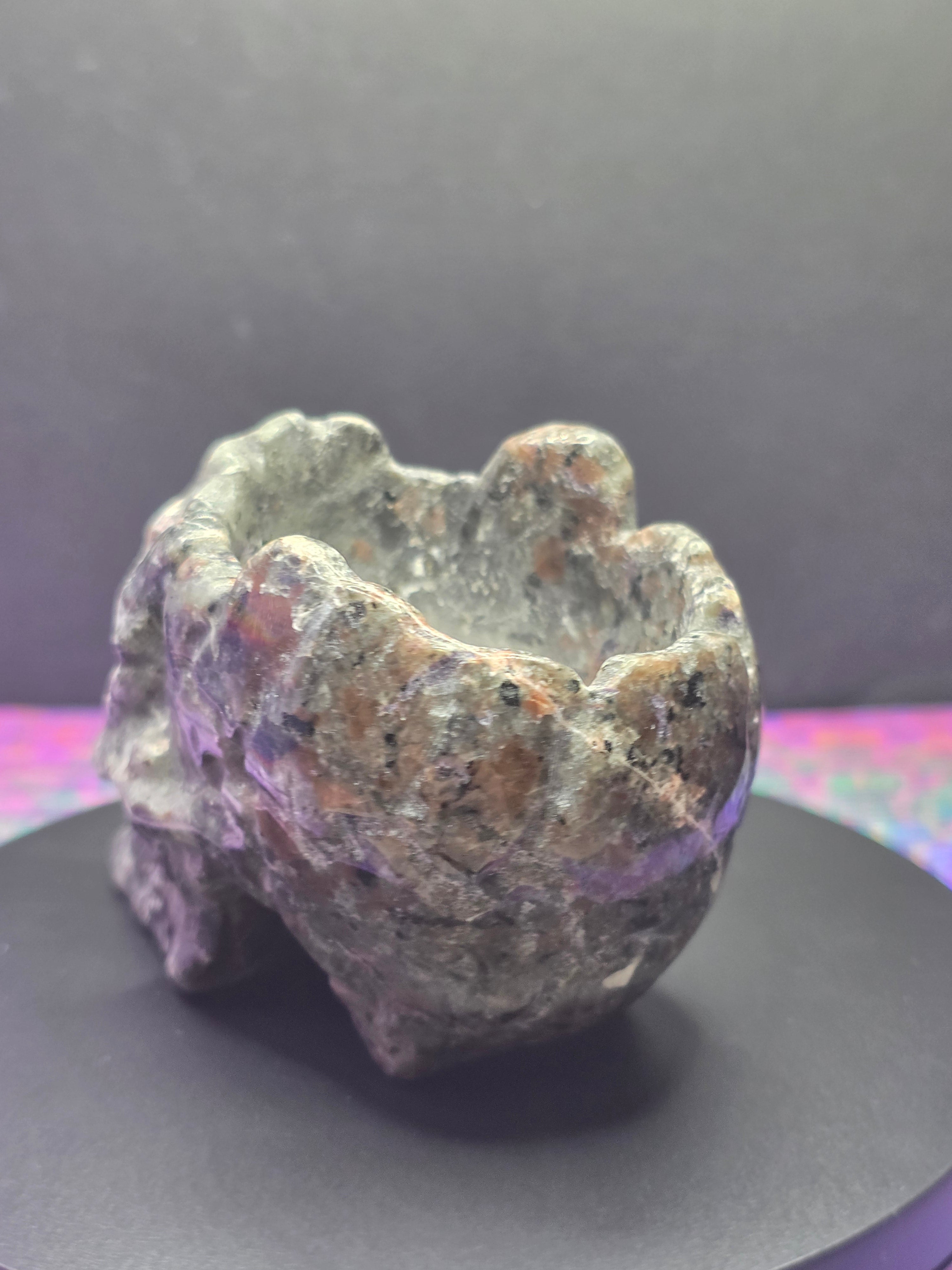 Yooperlite Skull Bowl