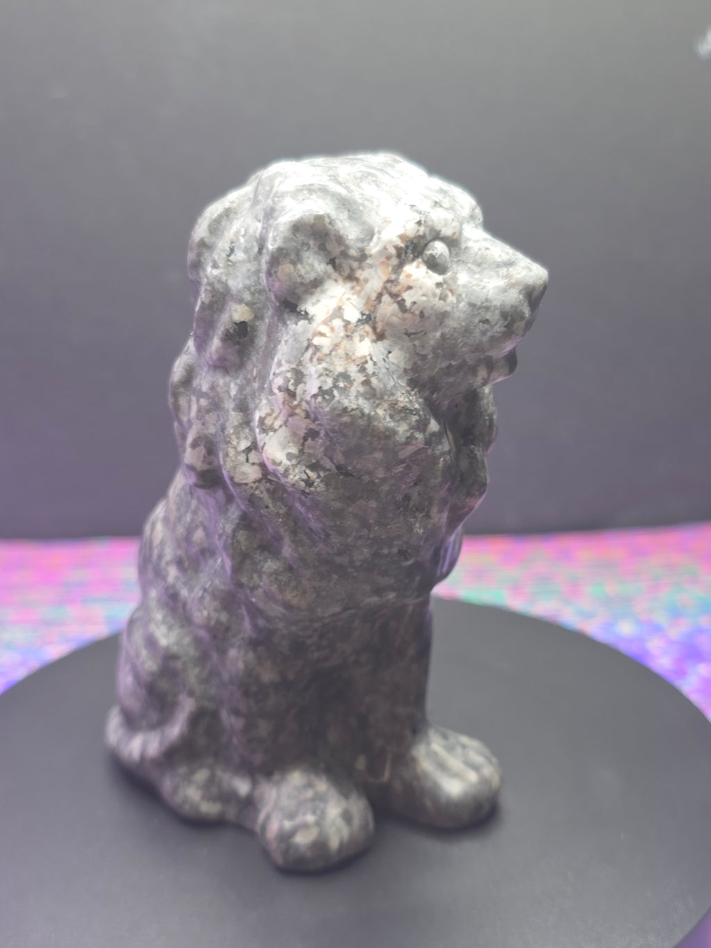 Yooperlite Lion Carving
