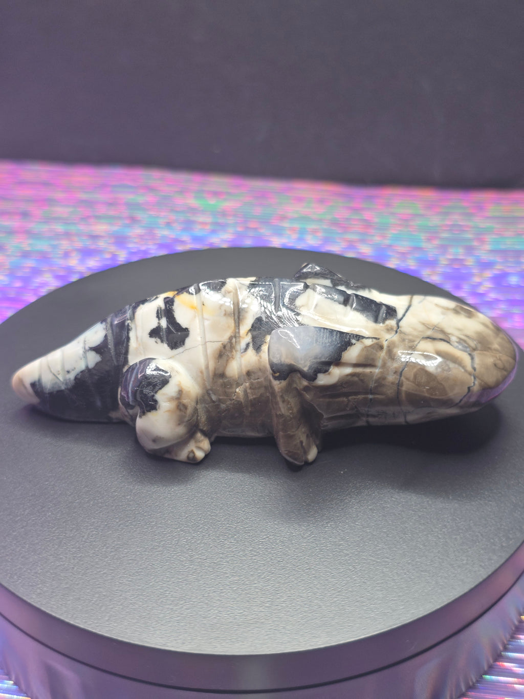 Volcano Agate Axolotl Carving A