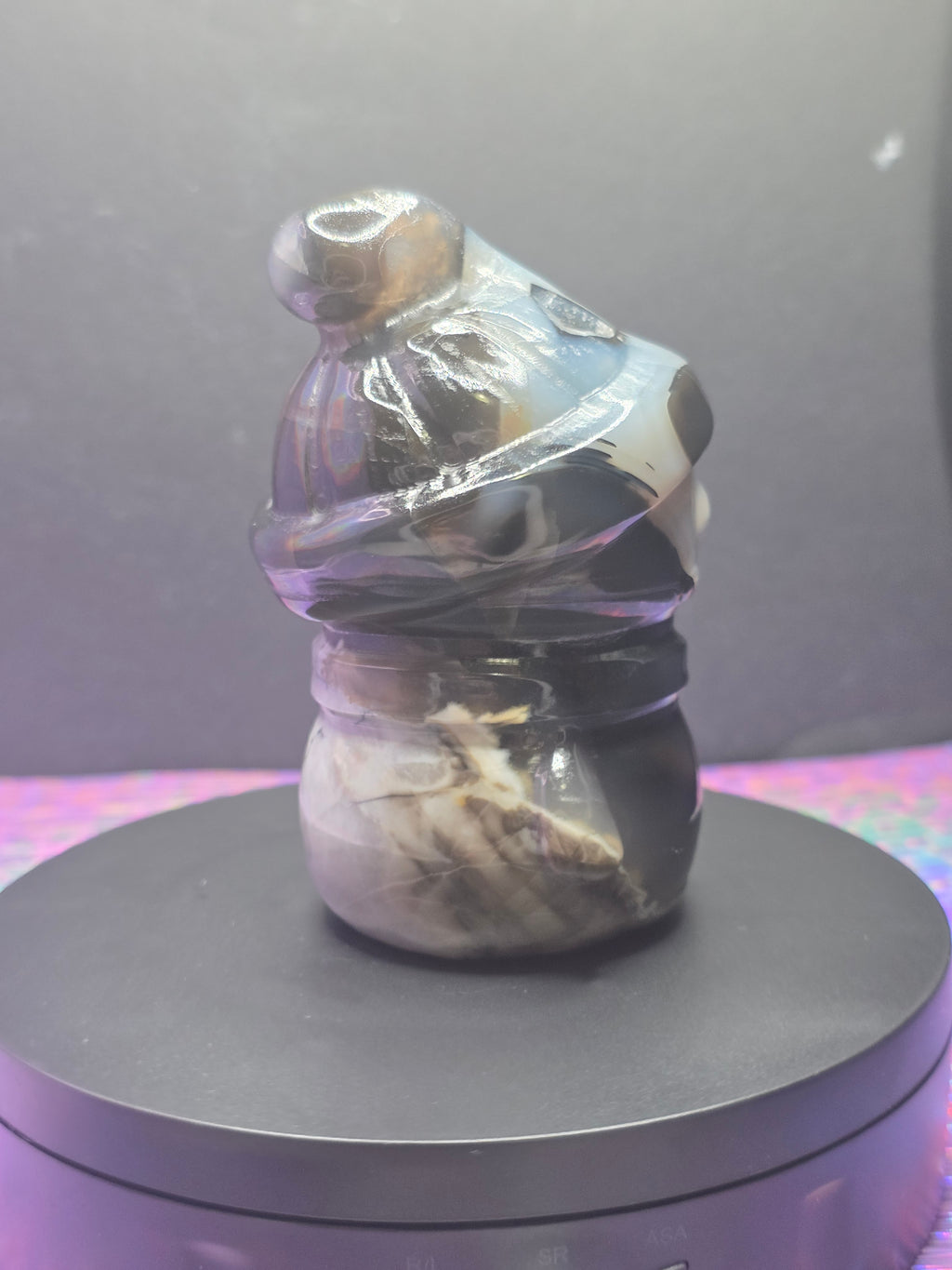 Volcano Agate Snowman Carving