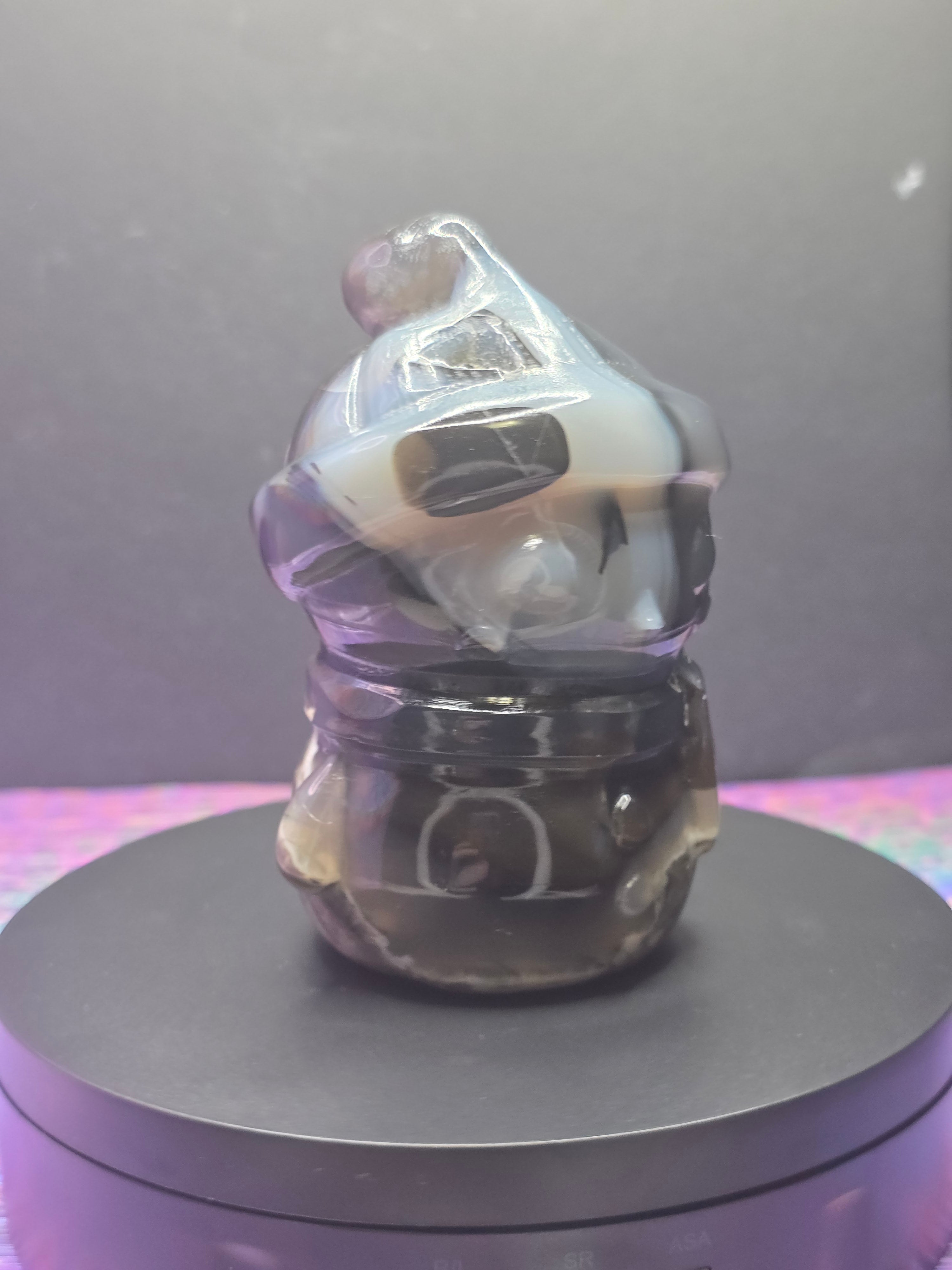 Volcano Agate Snowman Carving