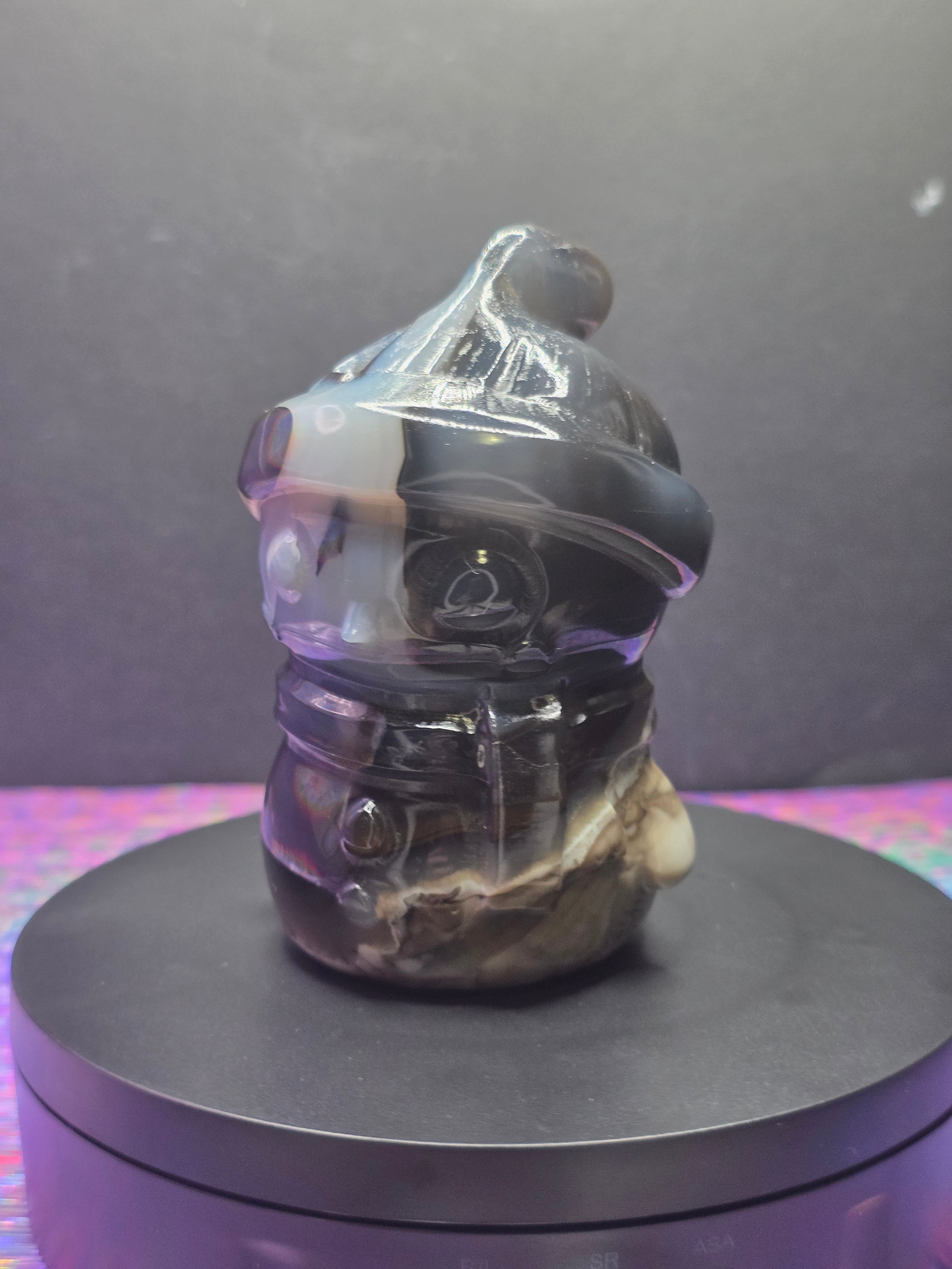 Volcano Agate Snowman Carving