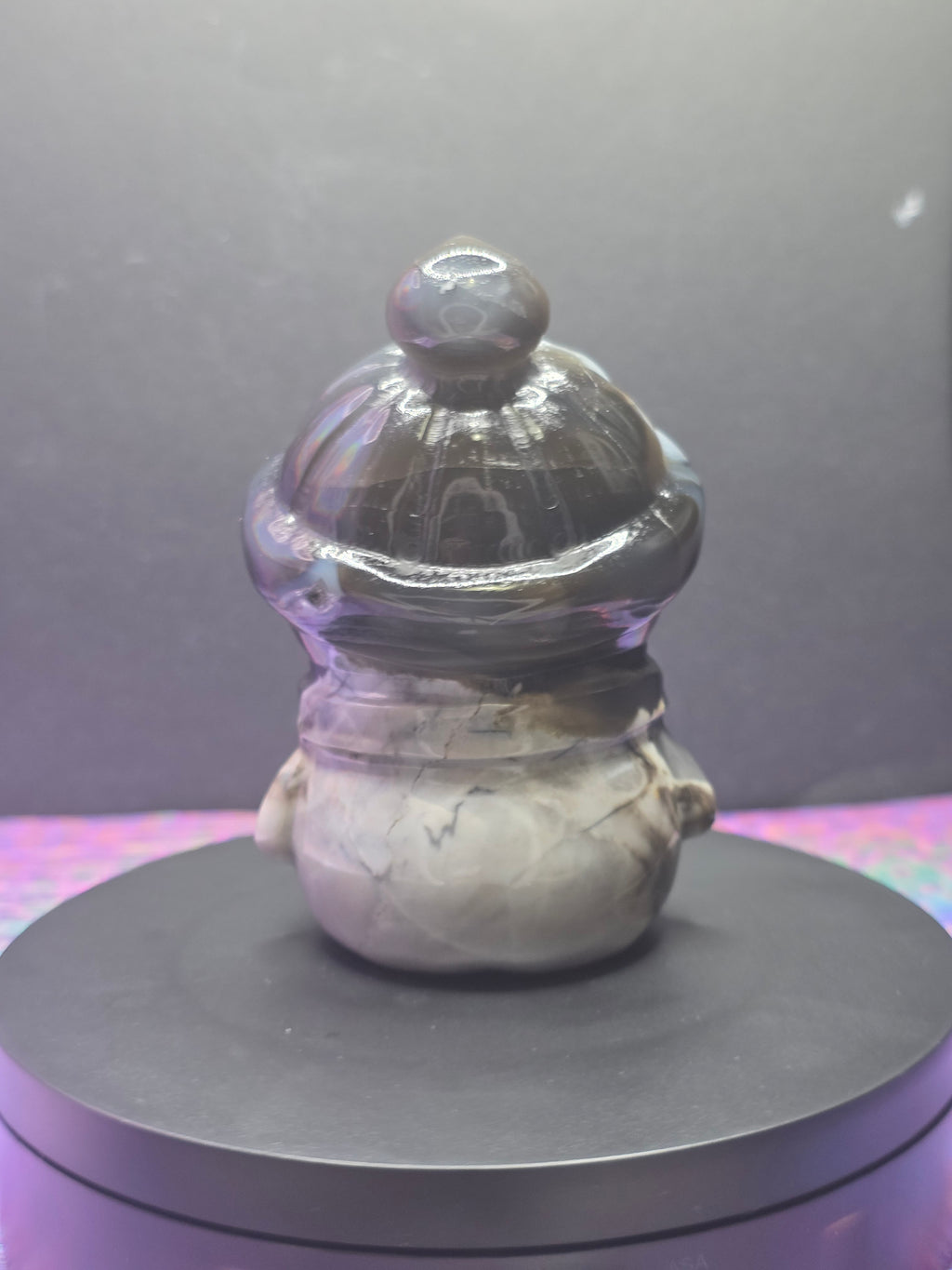 Volcano Agate Snowman Carving