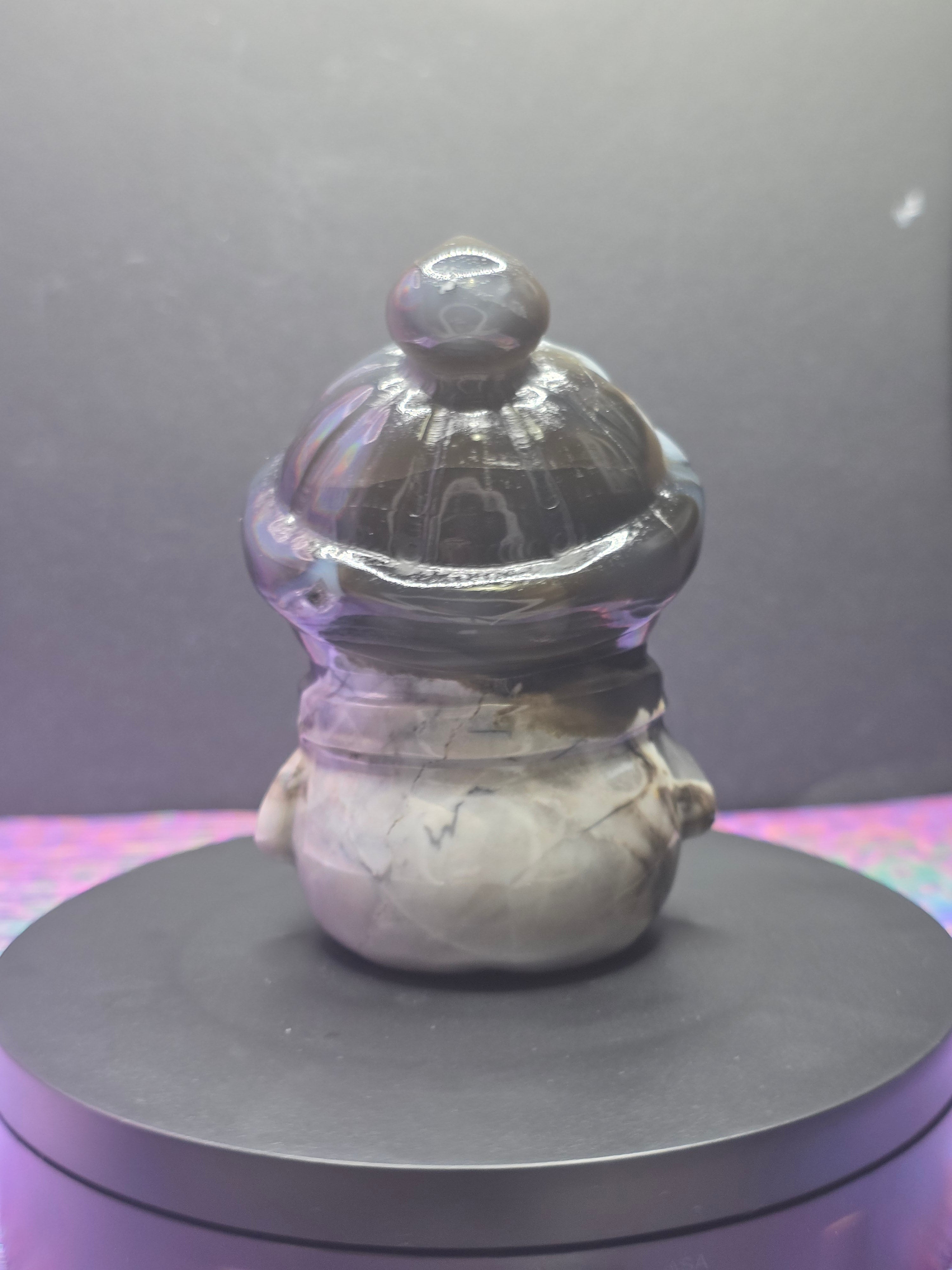 Volcano Agate Snowman Carving