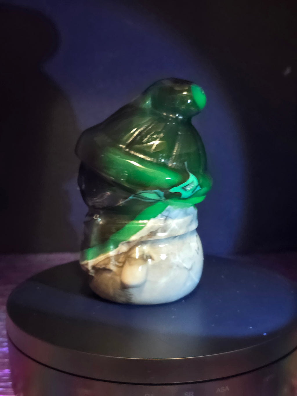 Volcano Agate Snowman Carving