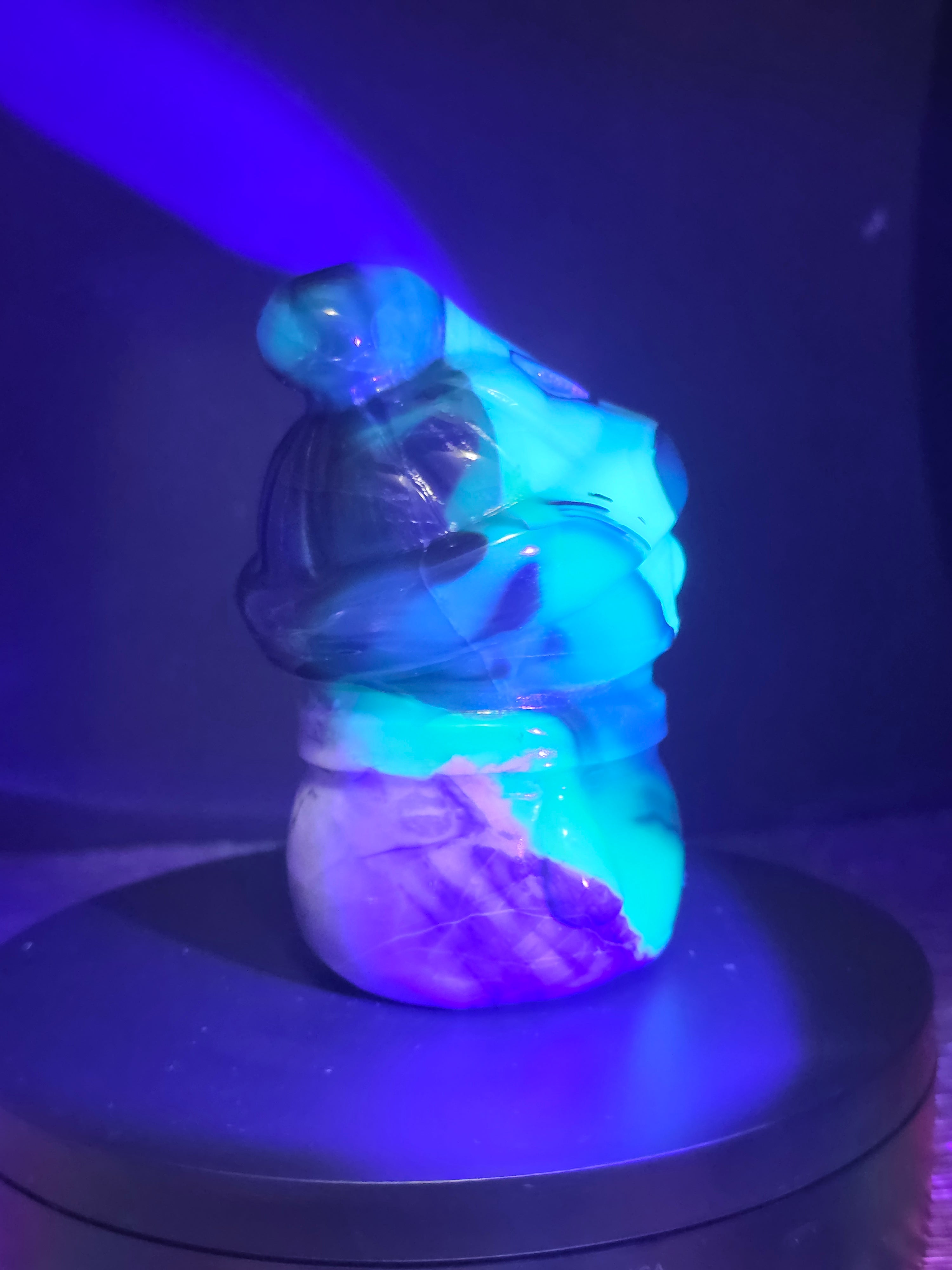 Volcano Agate Snowman Carving