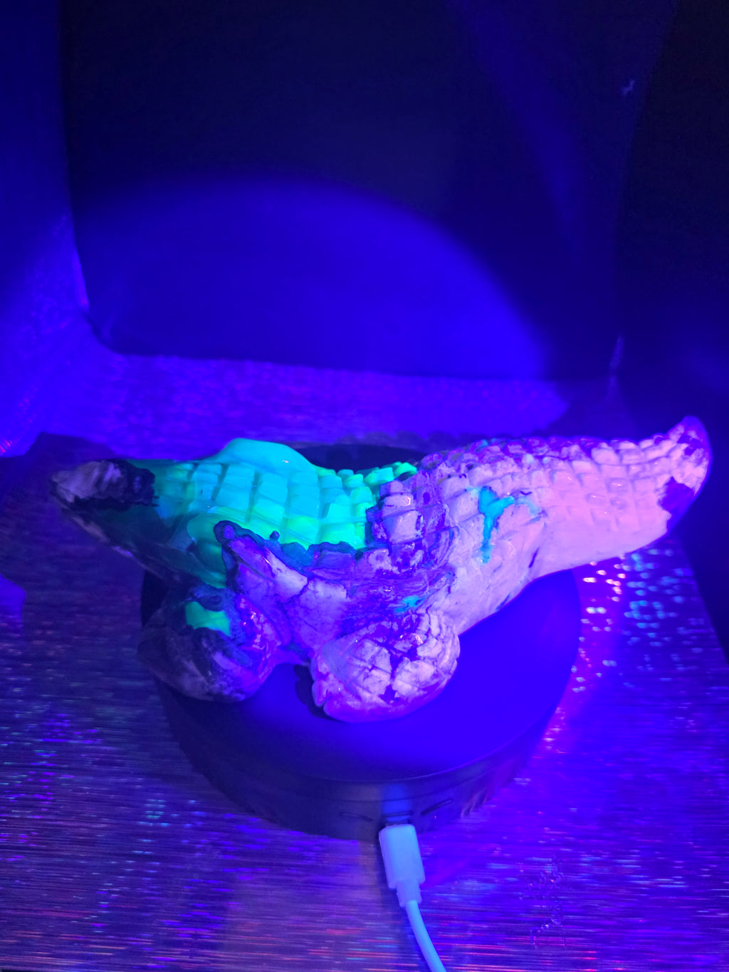 Volcano Agate Large Alligator Carving