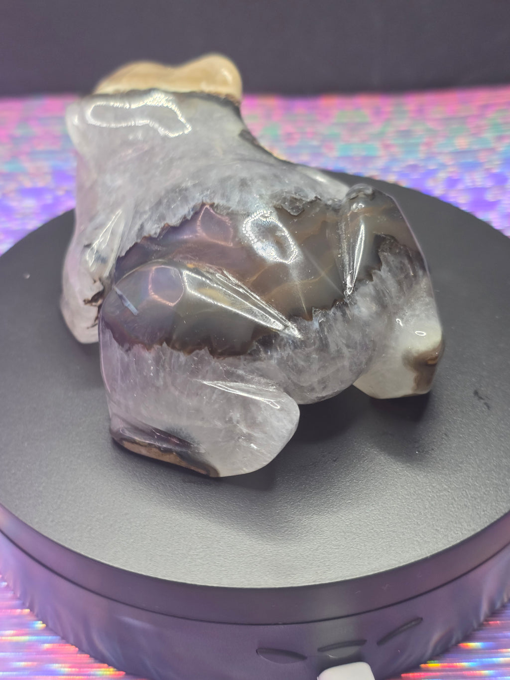 Volcano Agate Frog Carving