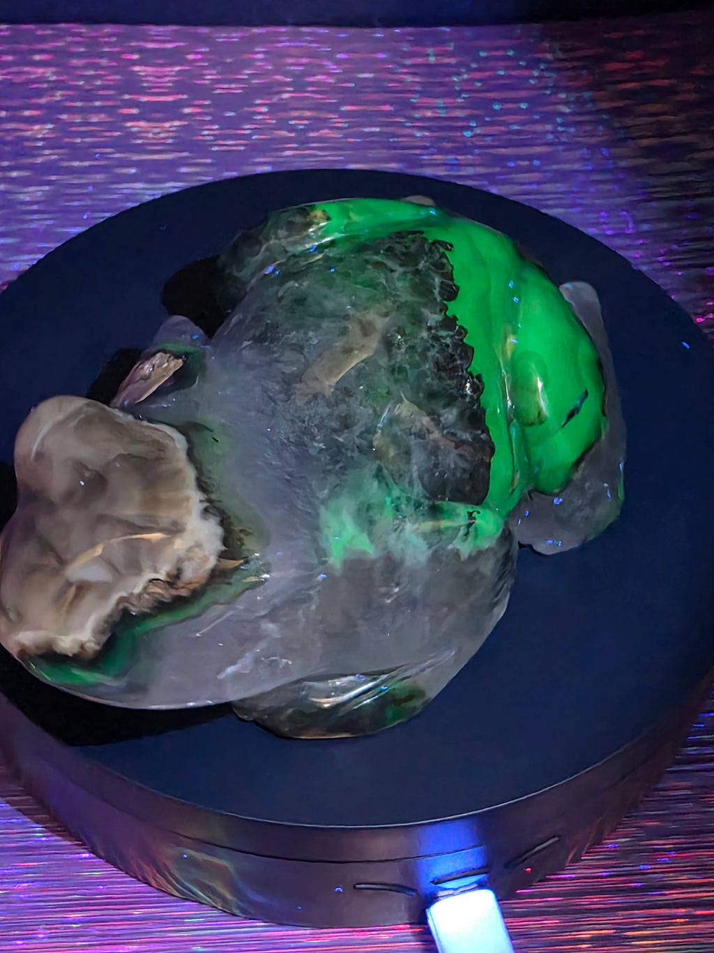 Volcano Agate Frog Carving