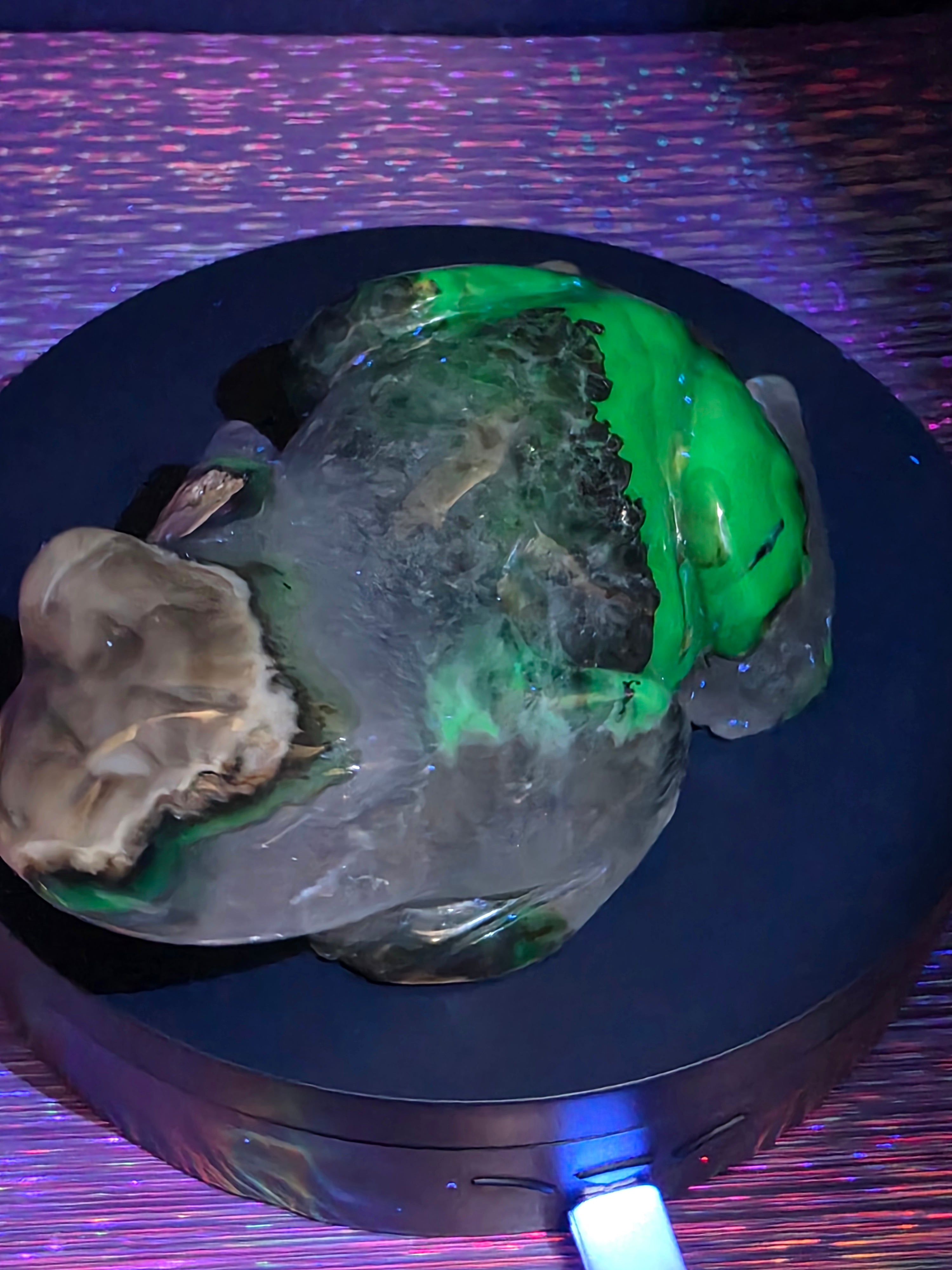 Volcano Agate Frog Carving