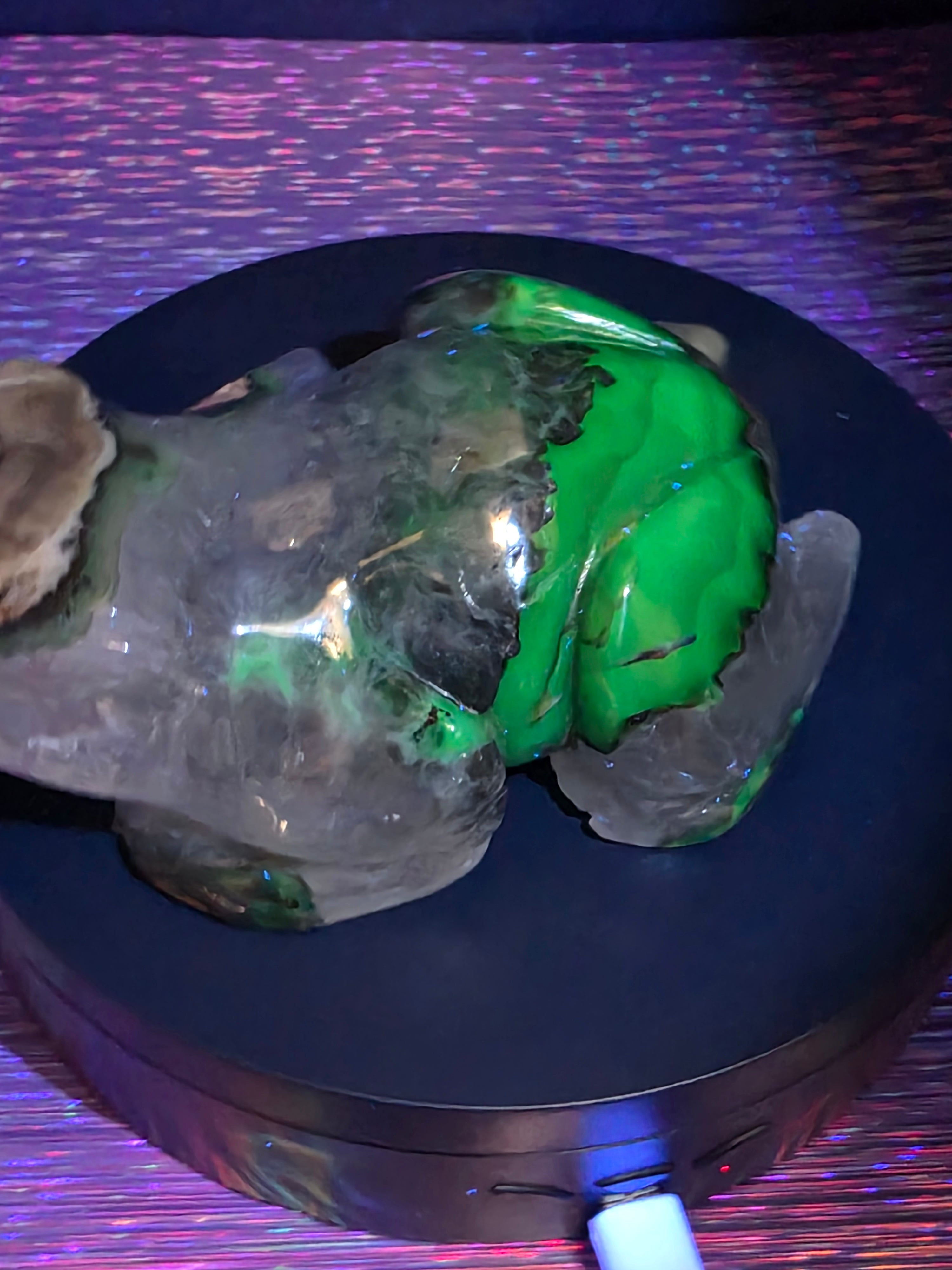 Volcano Agate Frog Carving