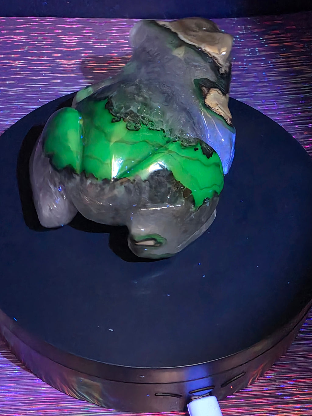 Volcano Agate Frog Carving
