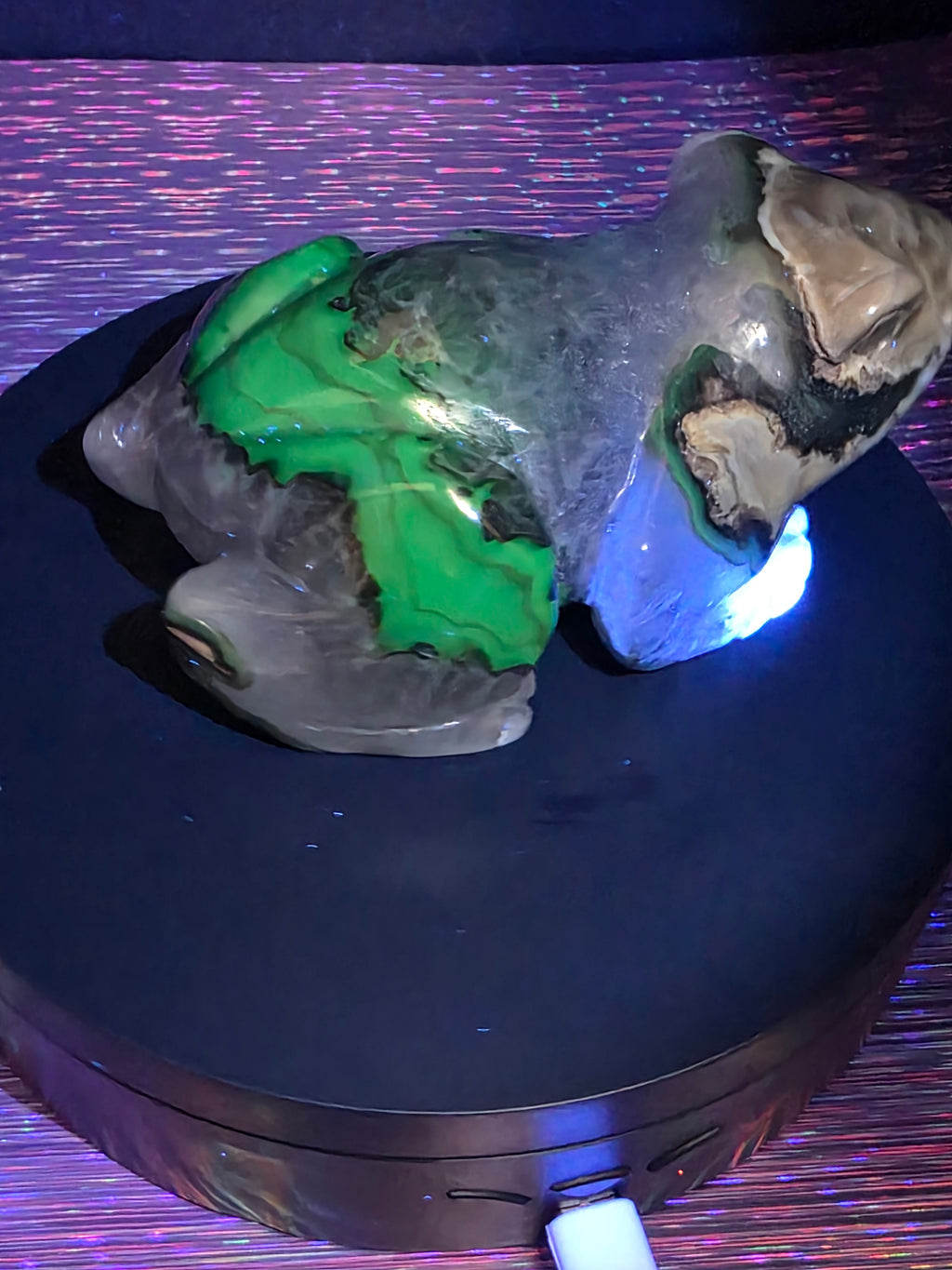 Volcano Agate Frog Carving