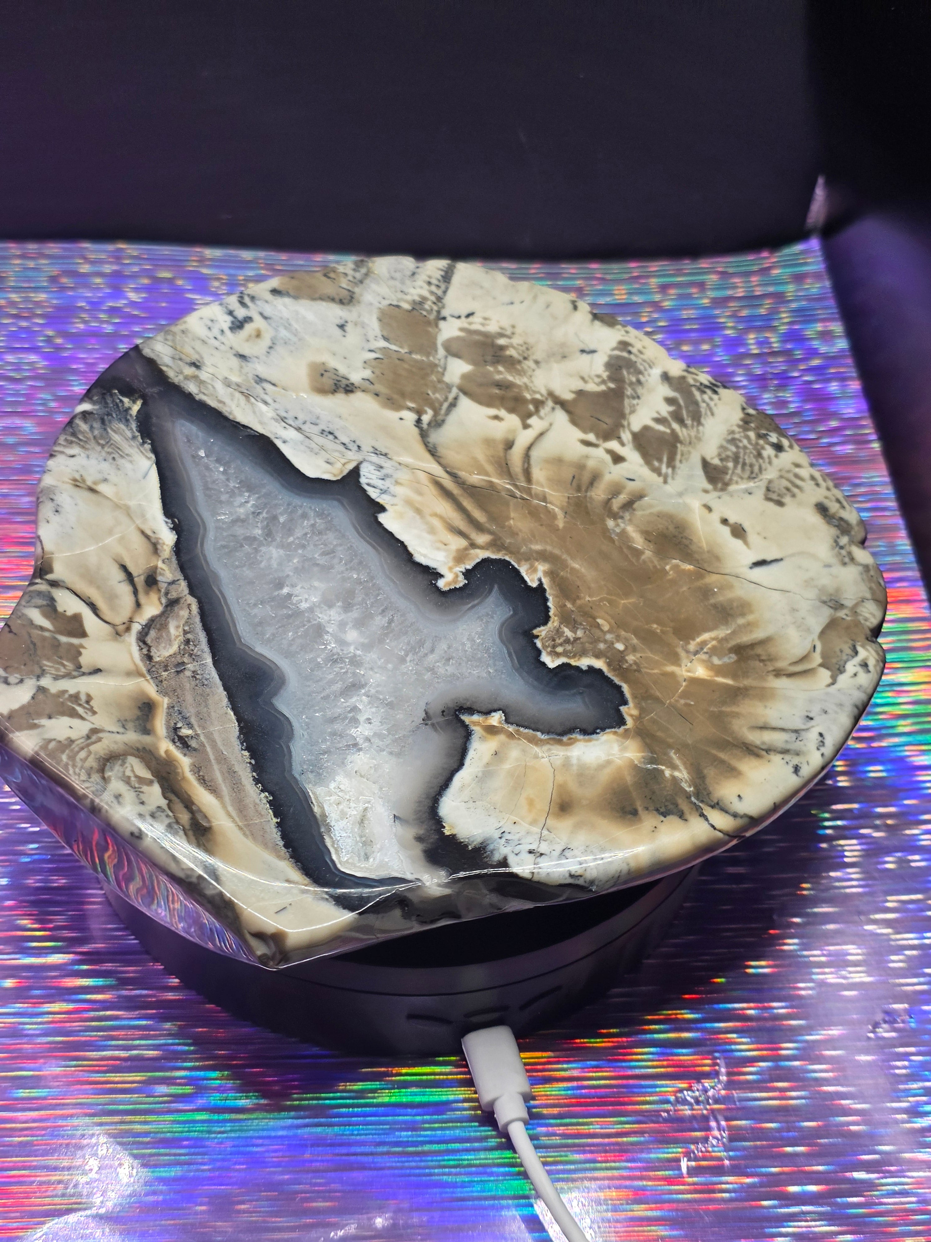 Volcano Agate Shell Bowl A