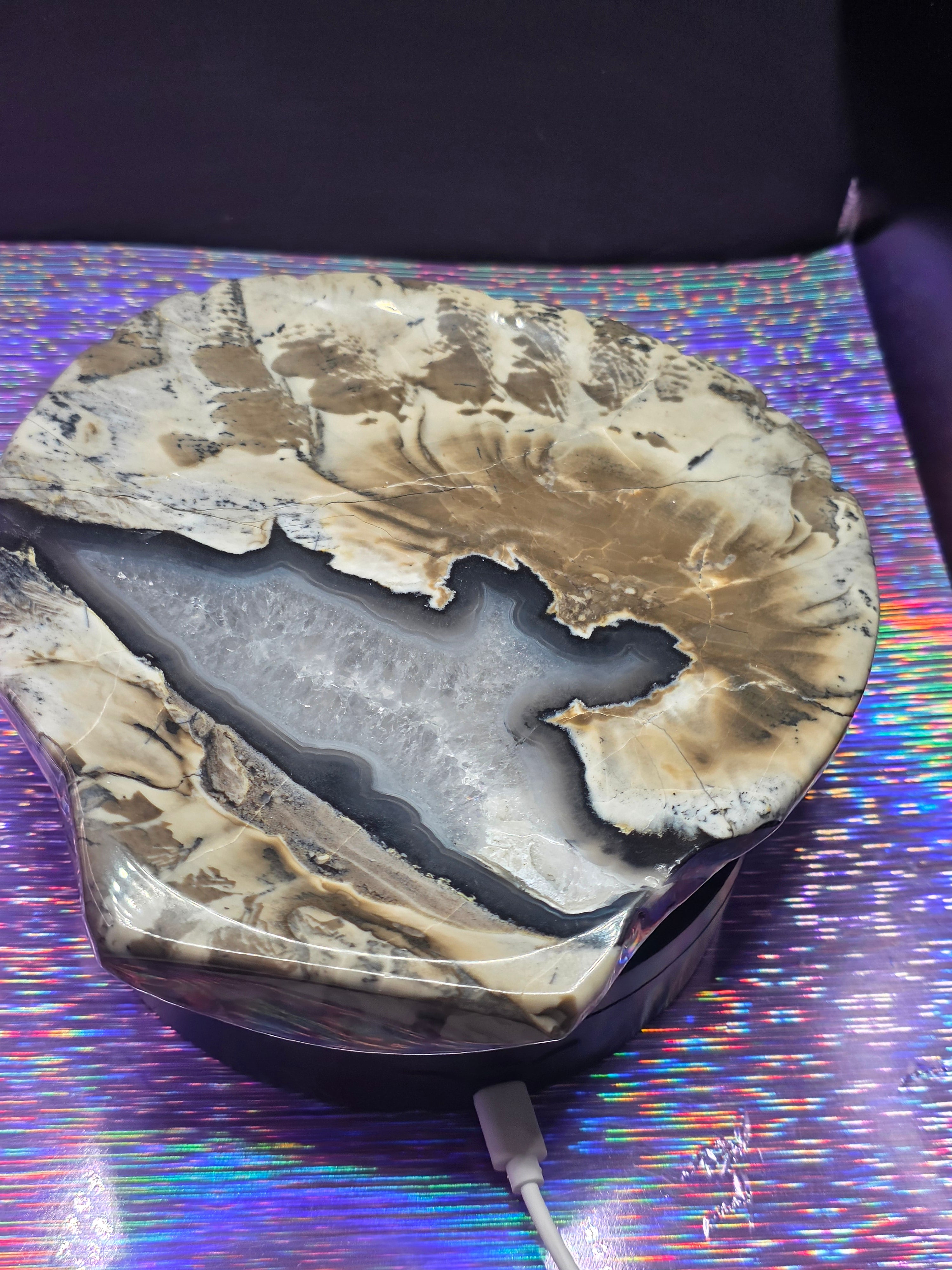 Volcano Agate Shell Bowl A
