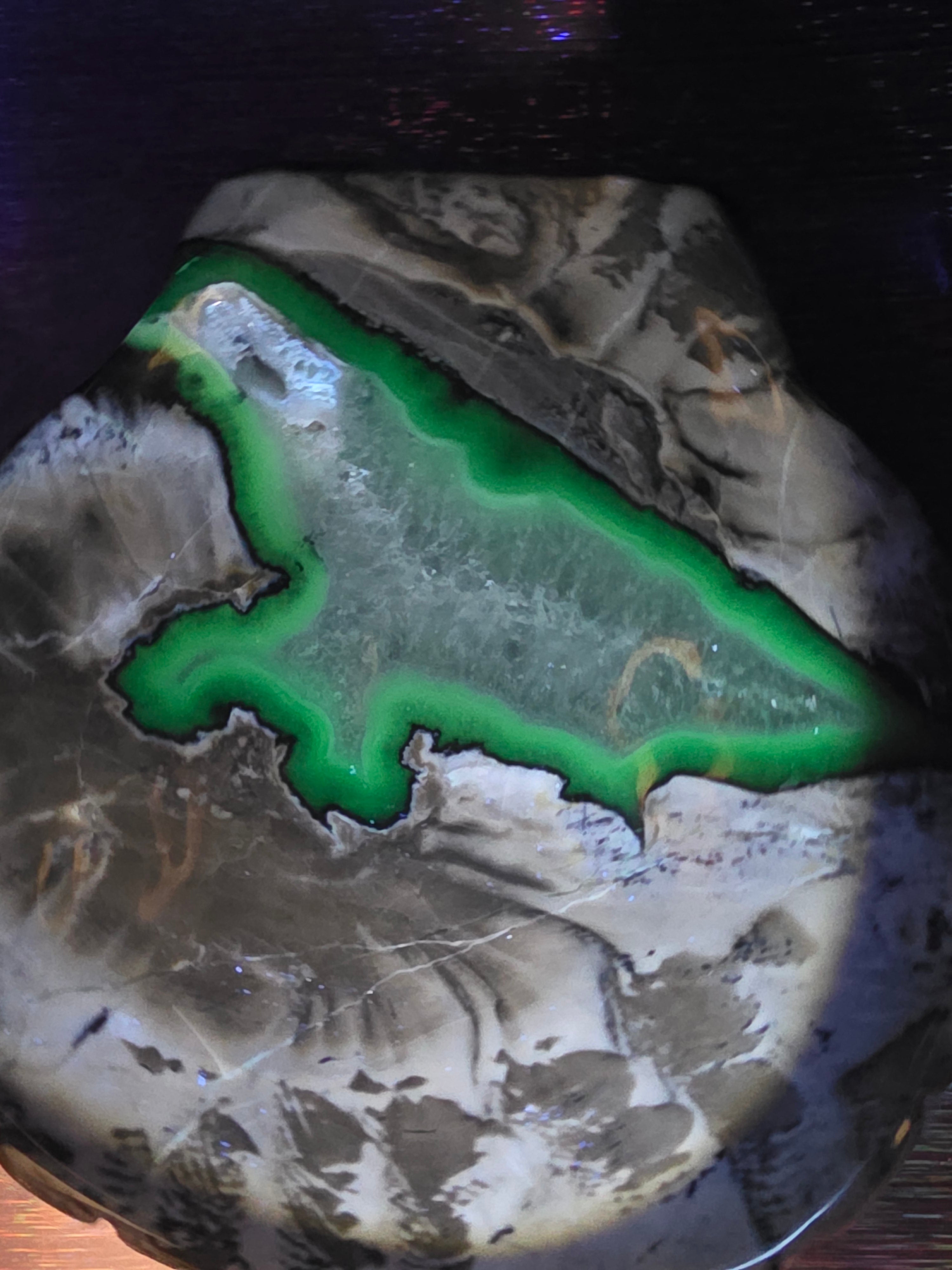 Volcano Agate Shell Bowl A