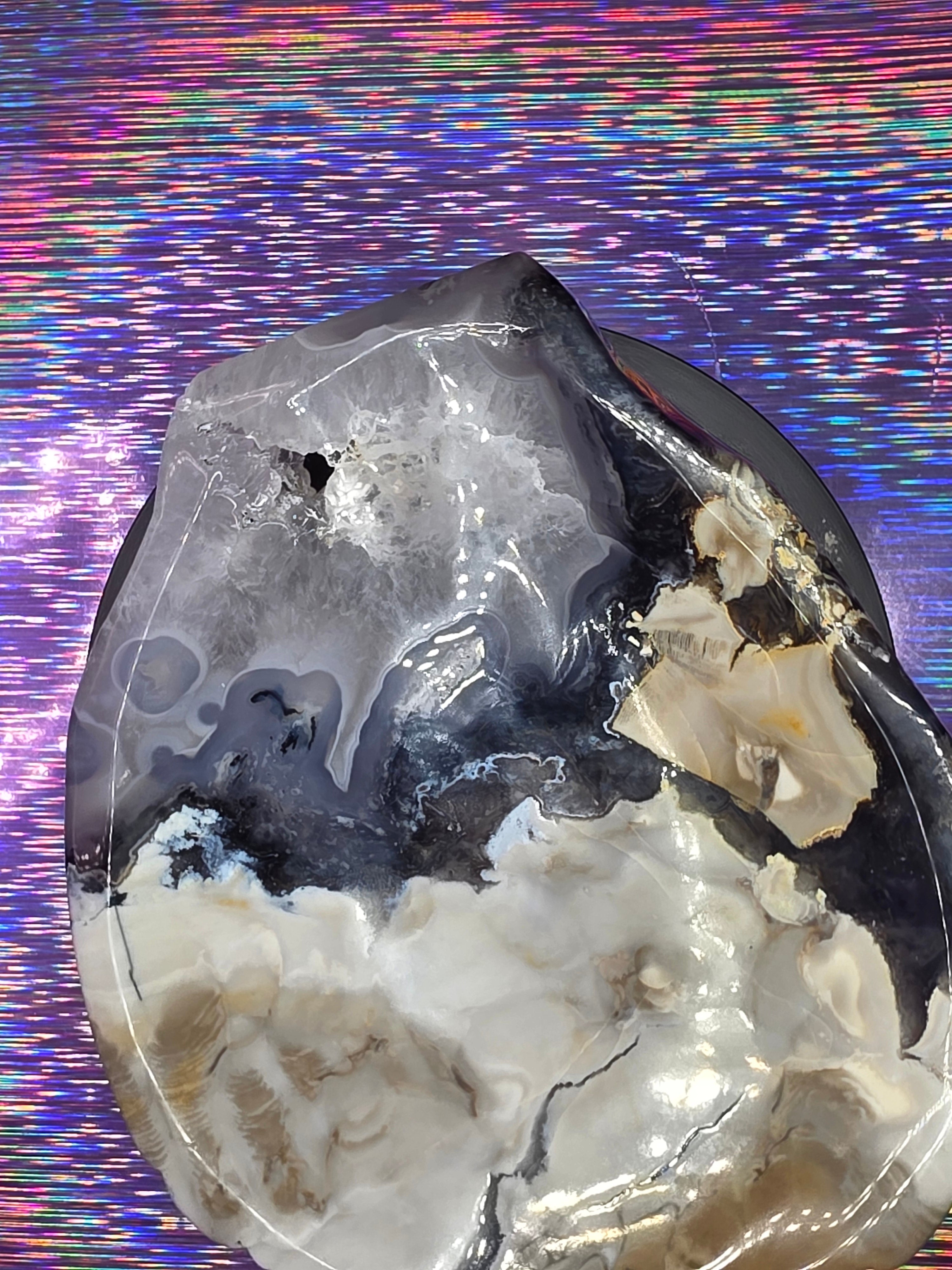 Volcano Agate Shell Bowl B