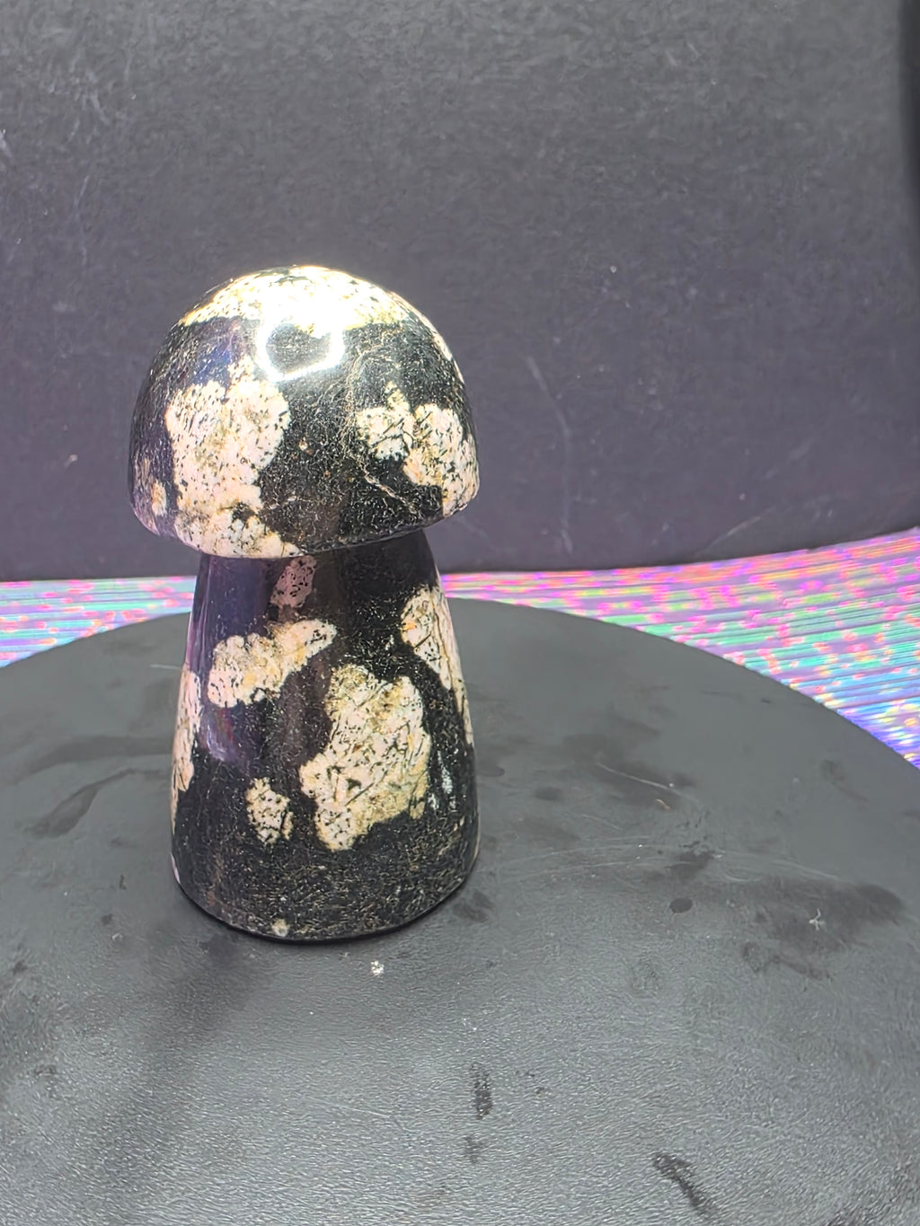 Snowflake Rhodonite Mushroom Carving D