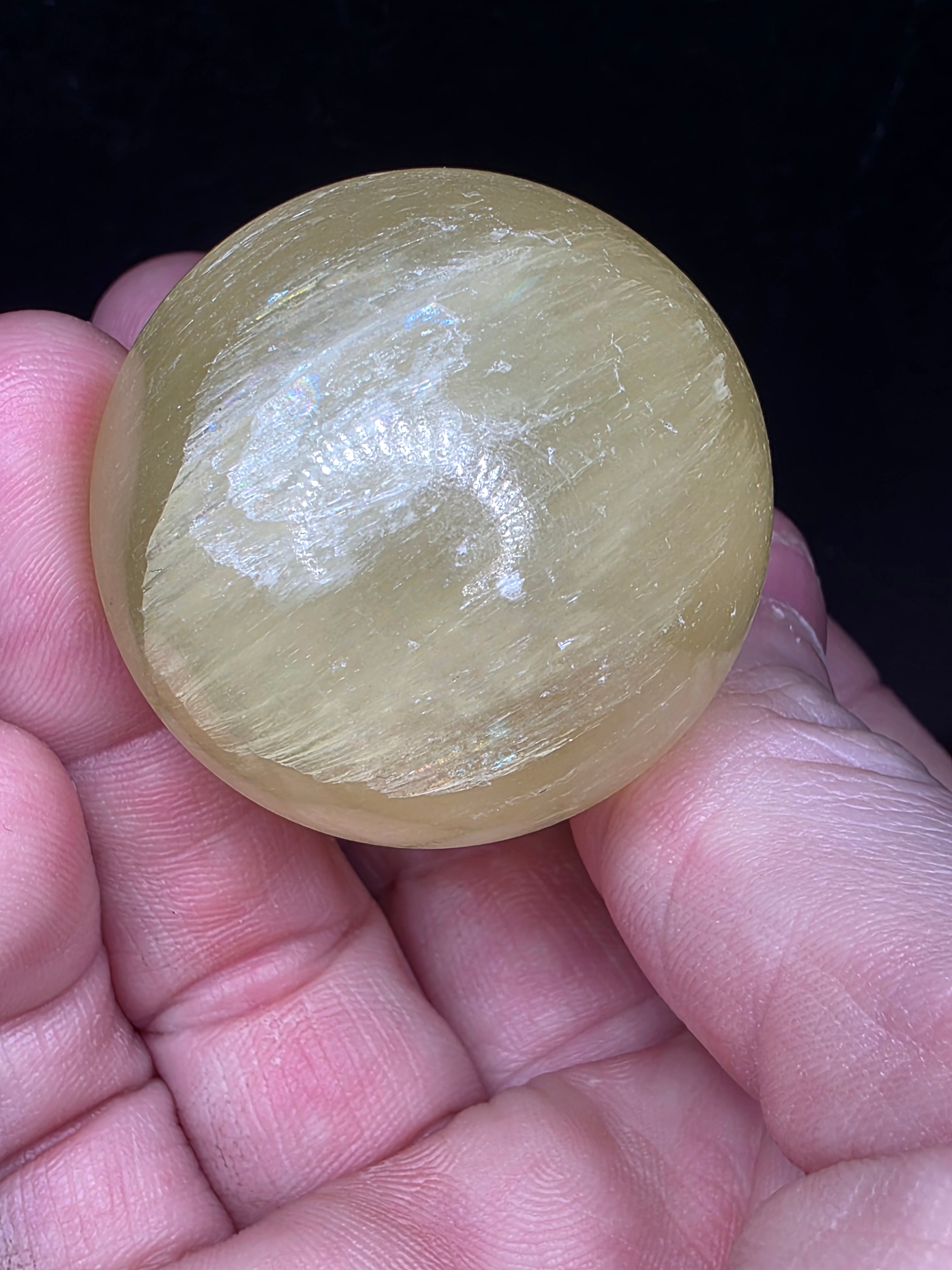 🍄 Lemon Calcite Mushroom Carving A