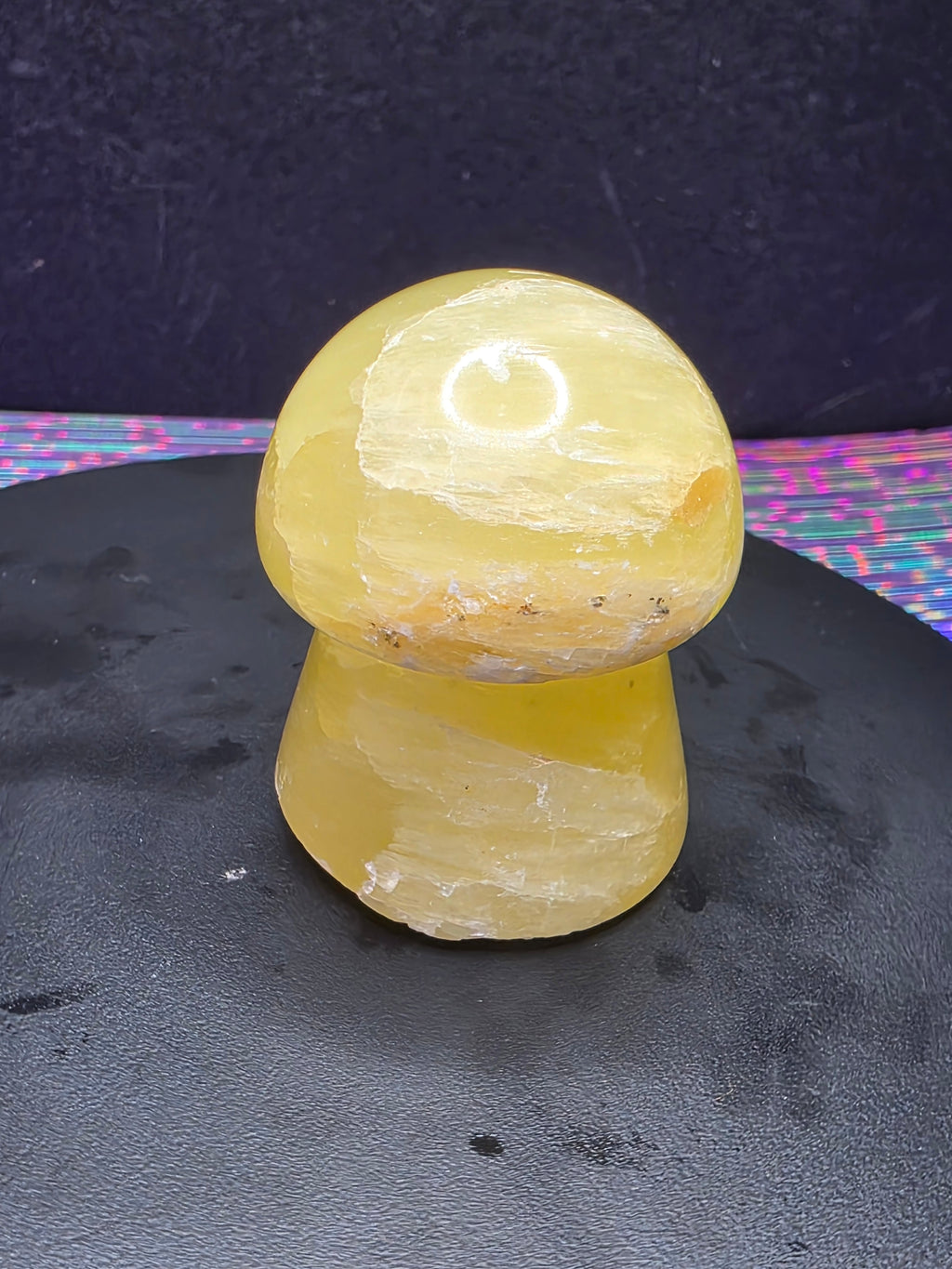 🍄 Lemon Calcite Mushroom Carving B