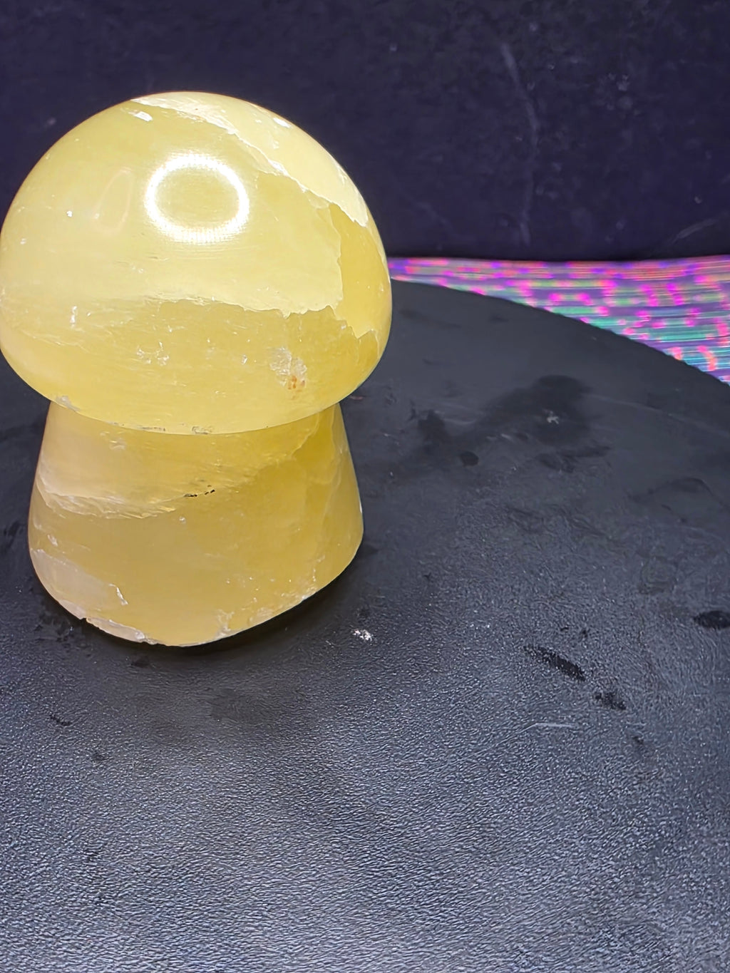 🍄 Lemon Calcite Mushroom Carving B