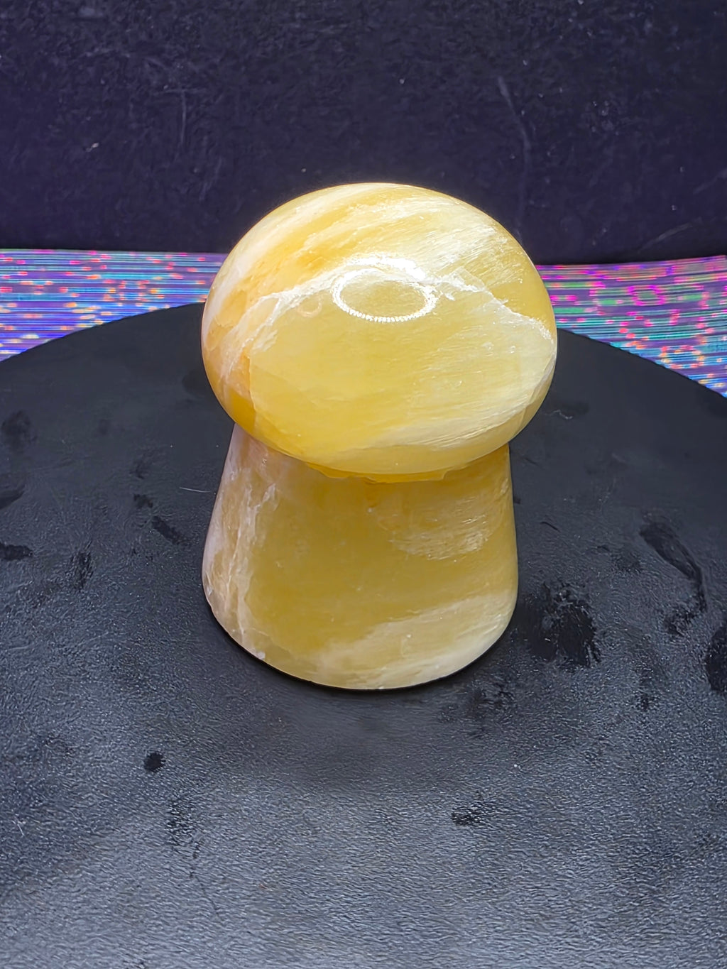 🍄 Lemon Calcite Mushroom Carving C