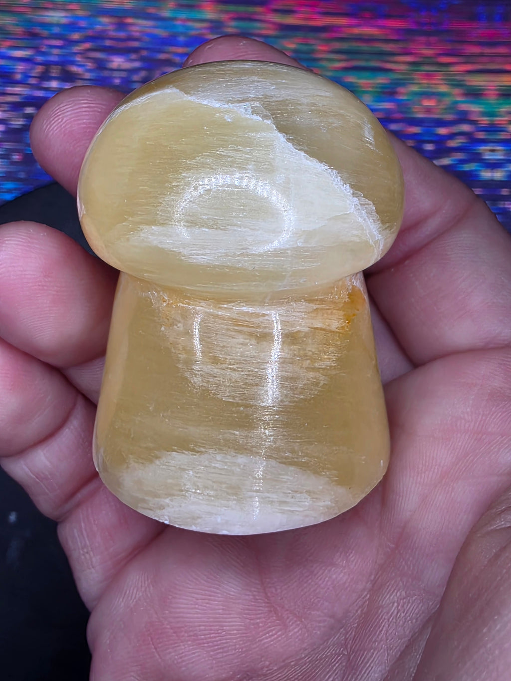 🍄 Lemon Calcite Mushroom Carving C