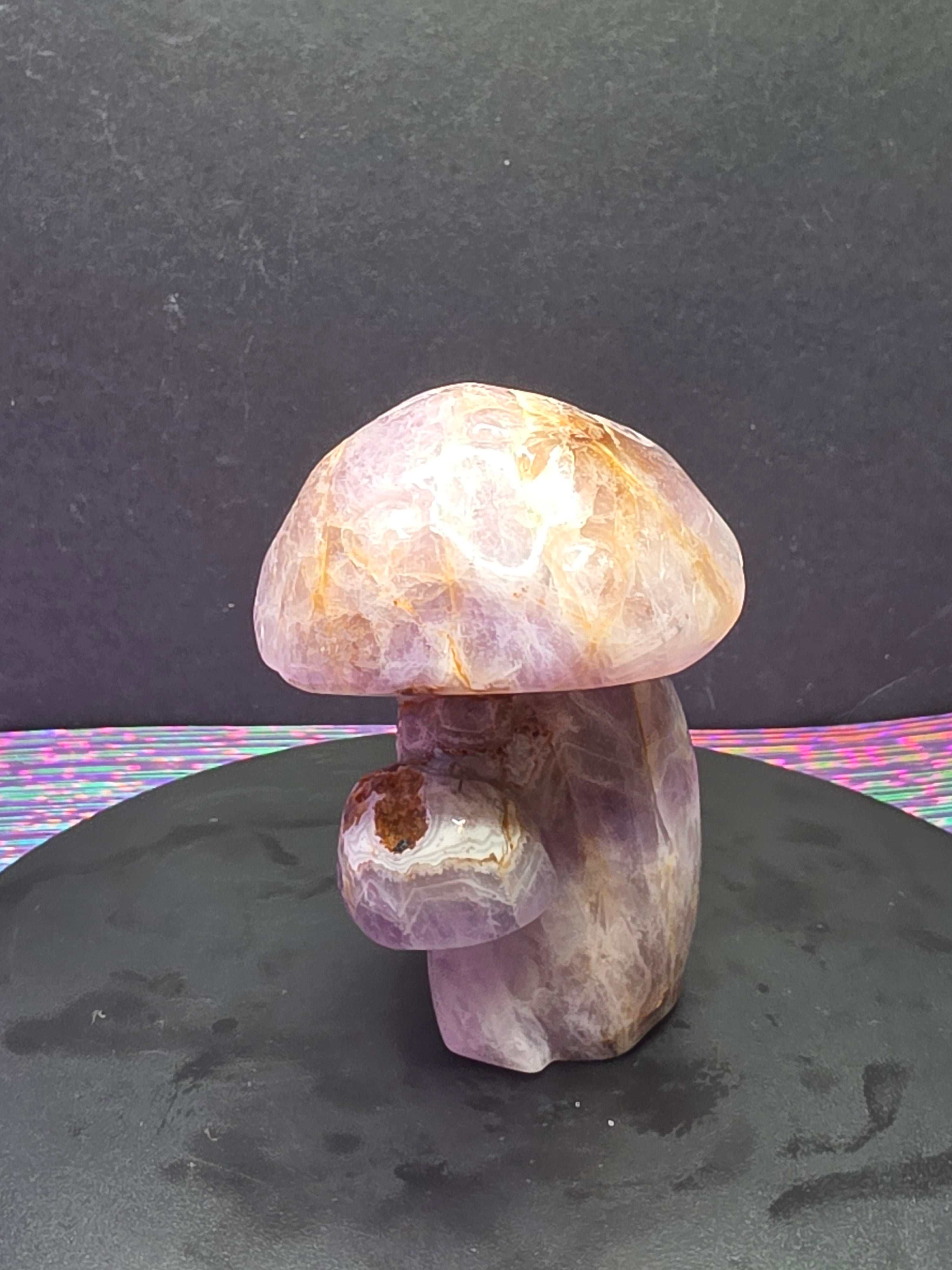 🍄 Amethyst Mushroom Carving
