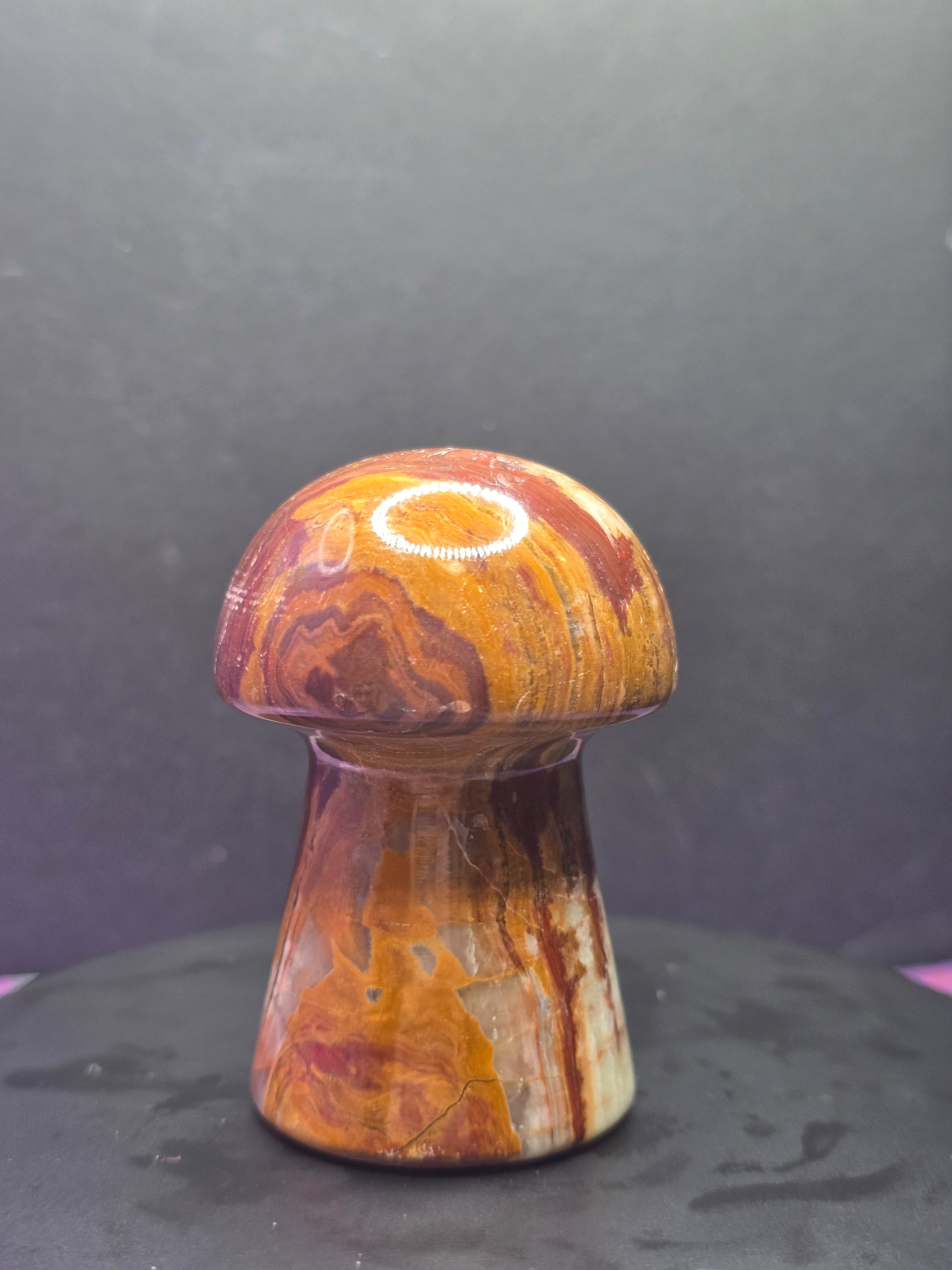 🍄 Onyx Mushroom Carving C