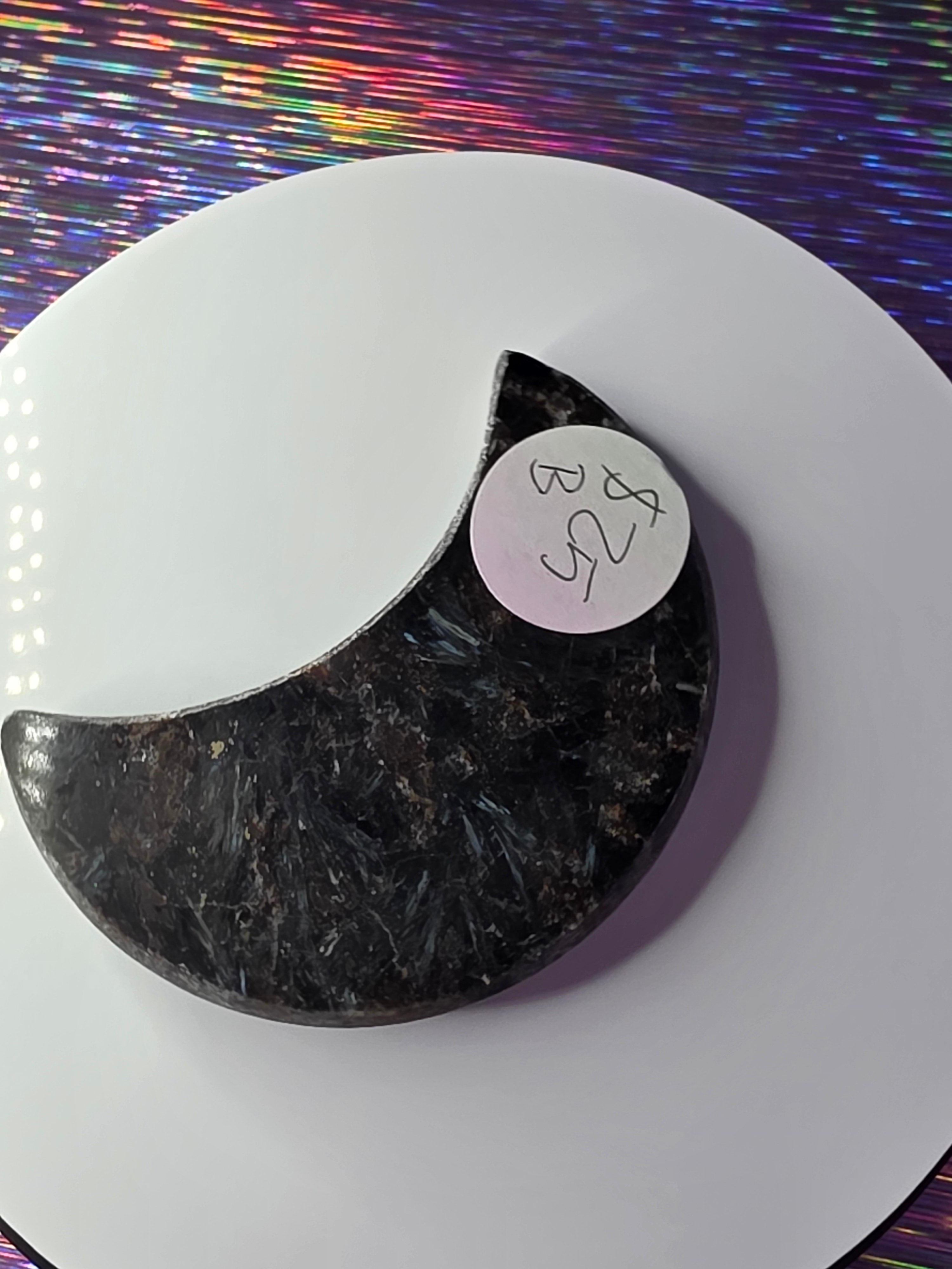 Arfvedsonite with Garnet Moon B