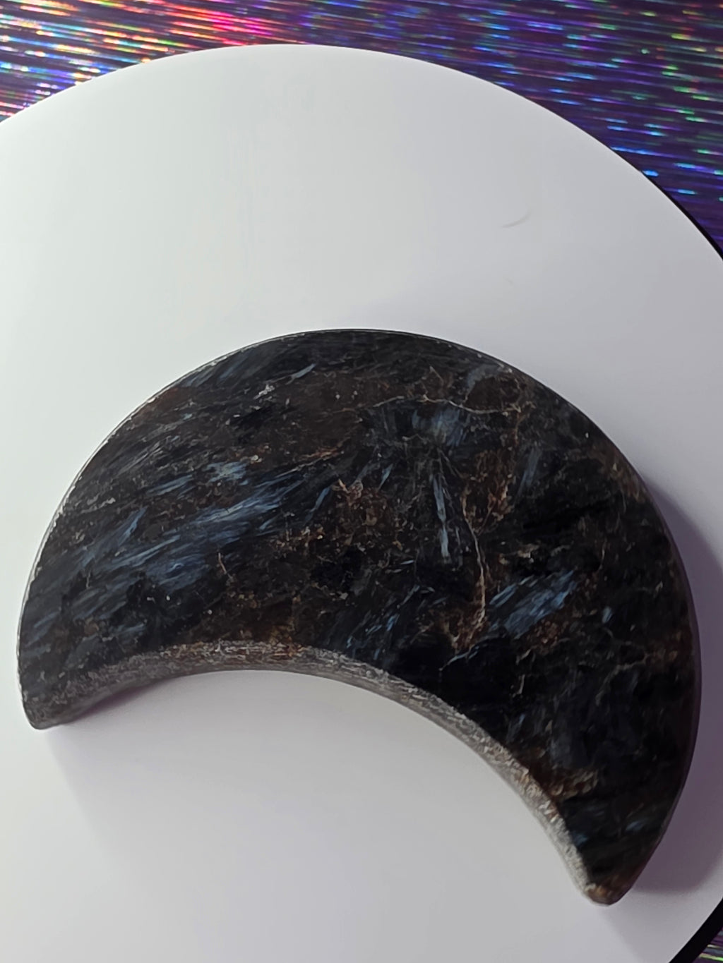 Arfvedsonite with Garnet Moon E