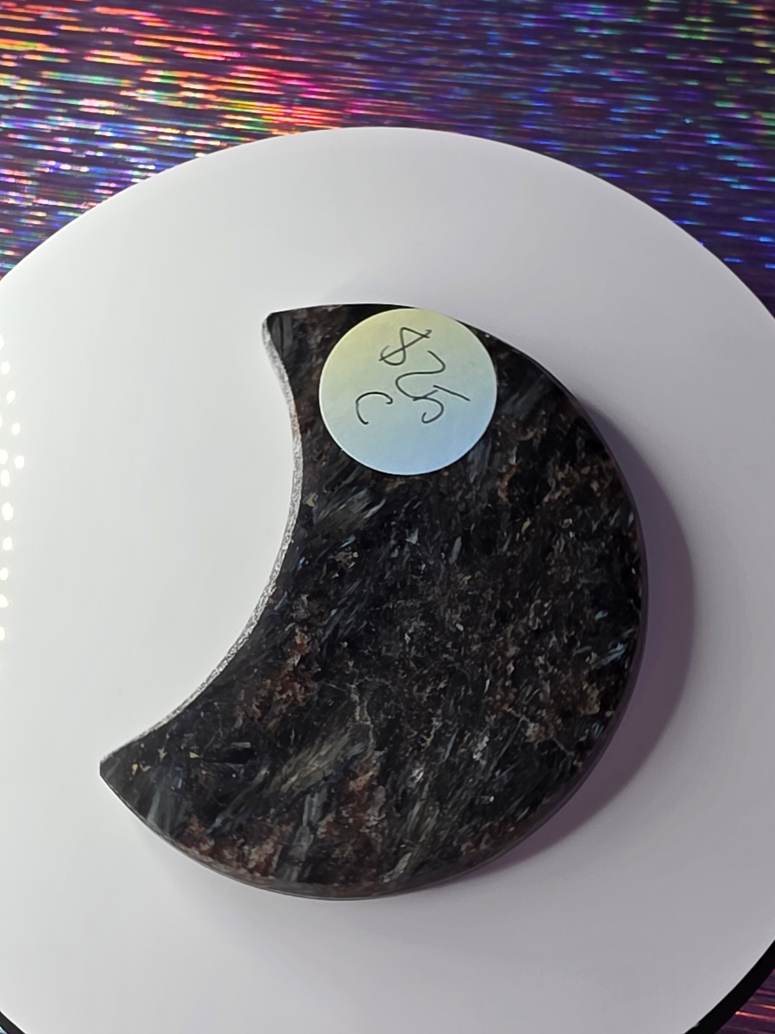 Arfvedsonite with Garnet Moon C