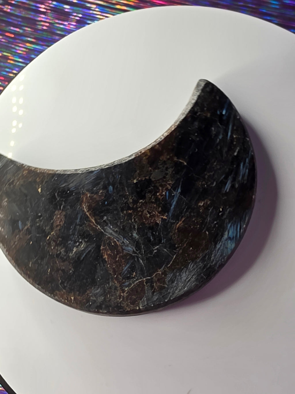 Arfvedsonite with Garnet Moon E