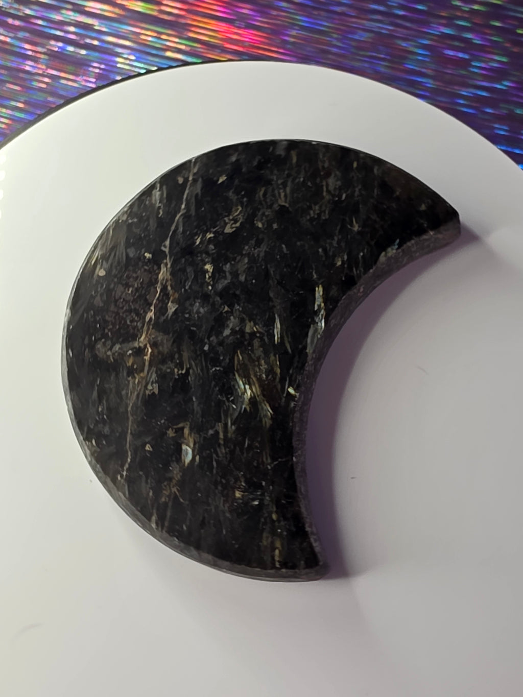 Arfvedsonite with Garnet Moon F