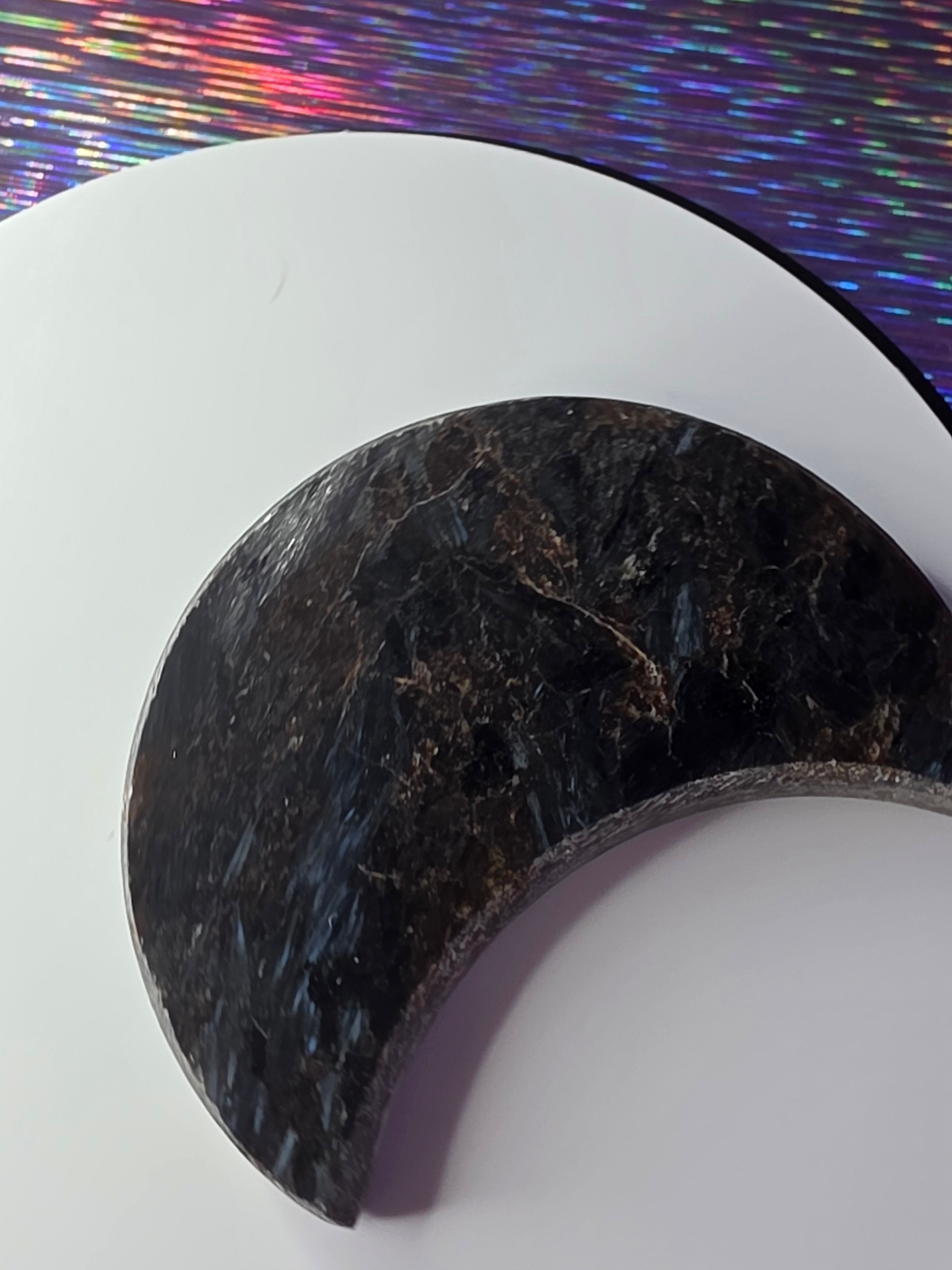 Arfvedsonite with Garnet Moon E