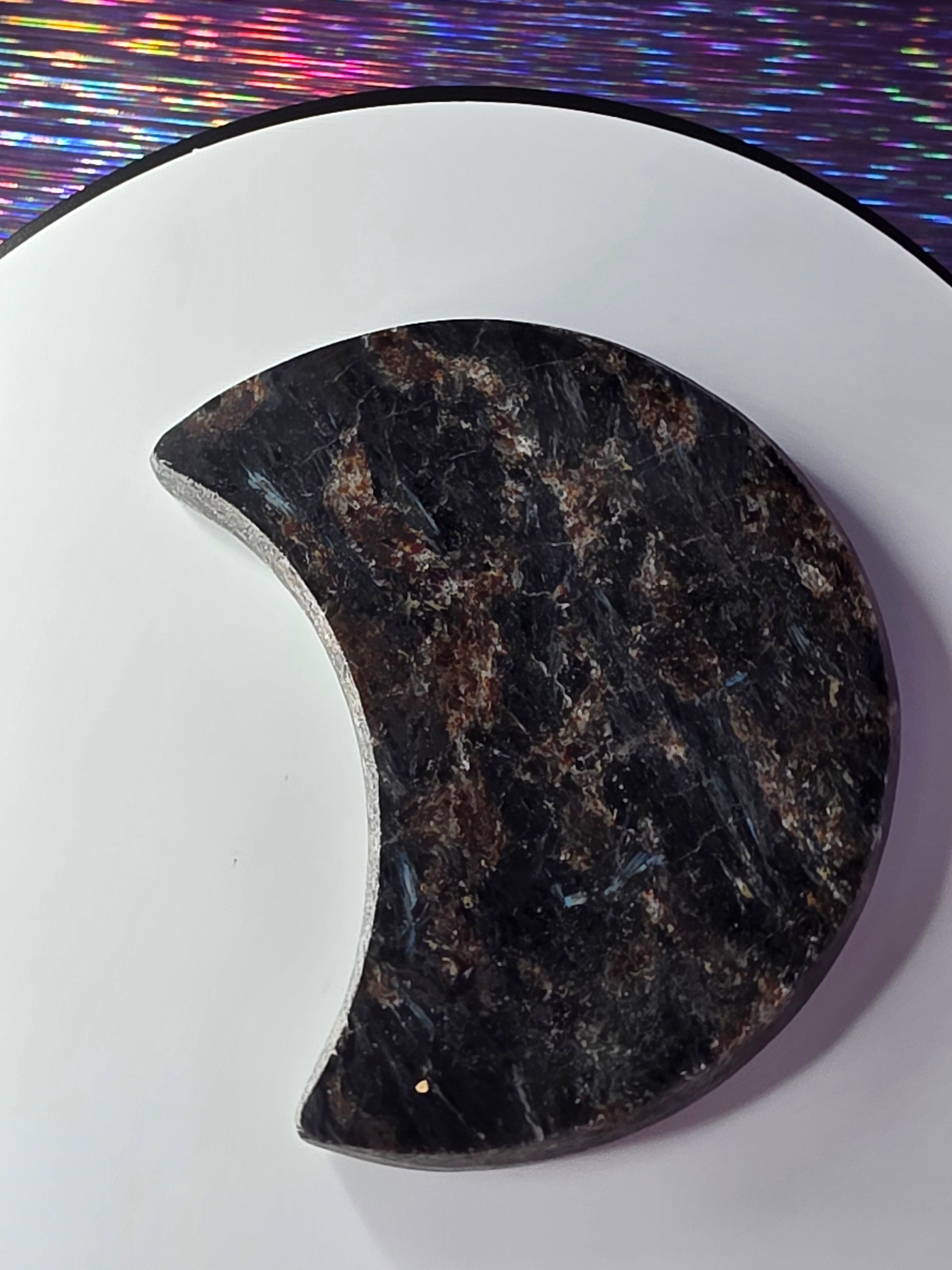 Arfvedsonite with Garnet Moon C