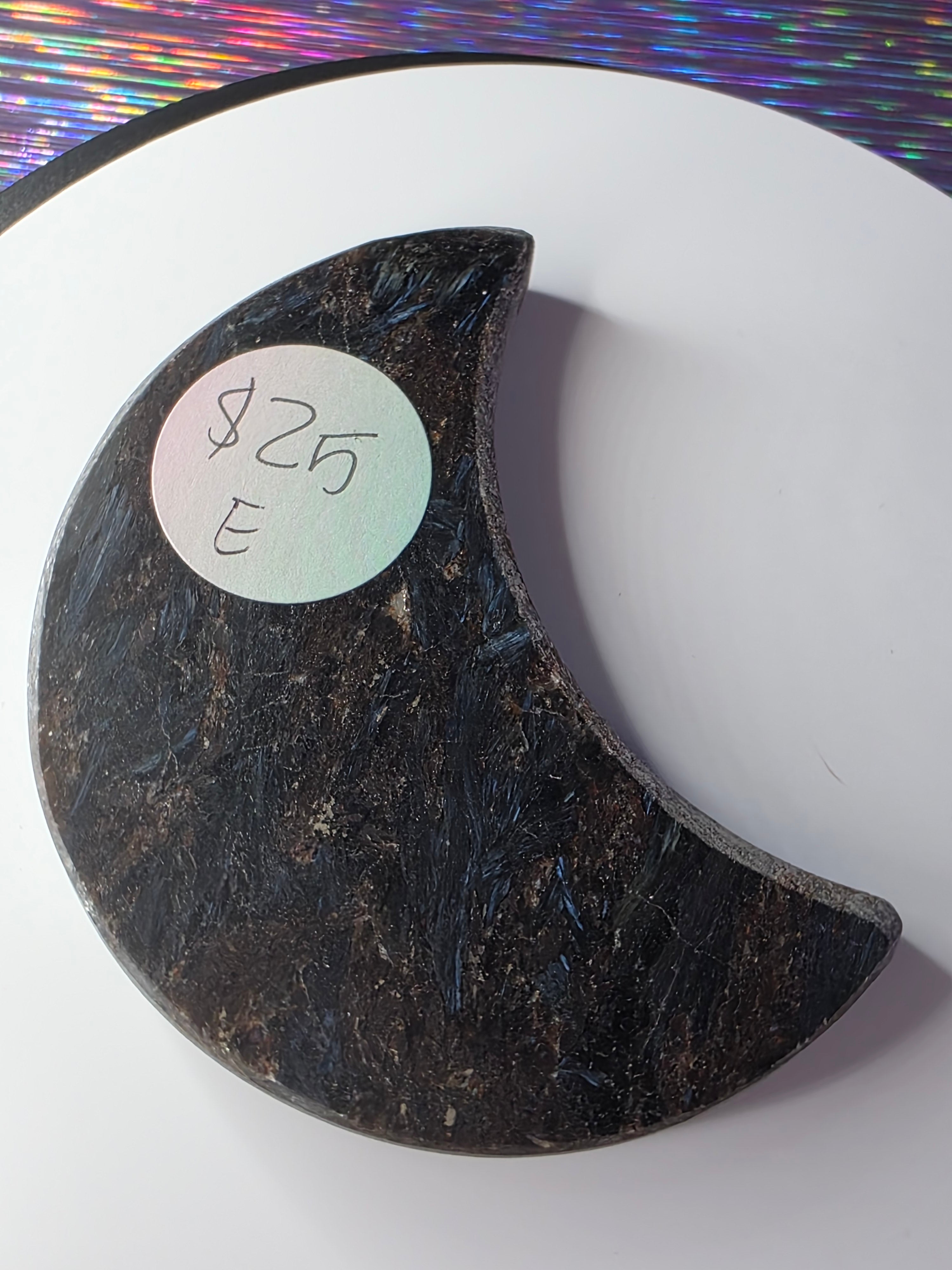 Arfvedsonite with Garnet Moon E